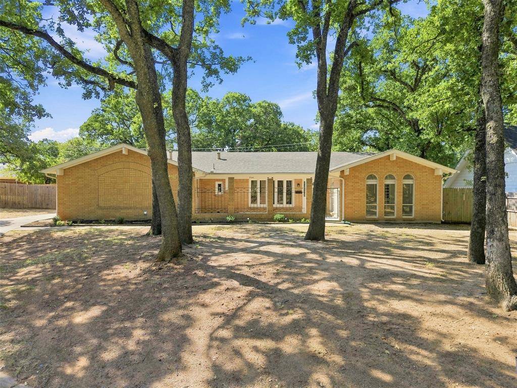 7544 Monterrey Drive, Fort Worth, TX 76112