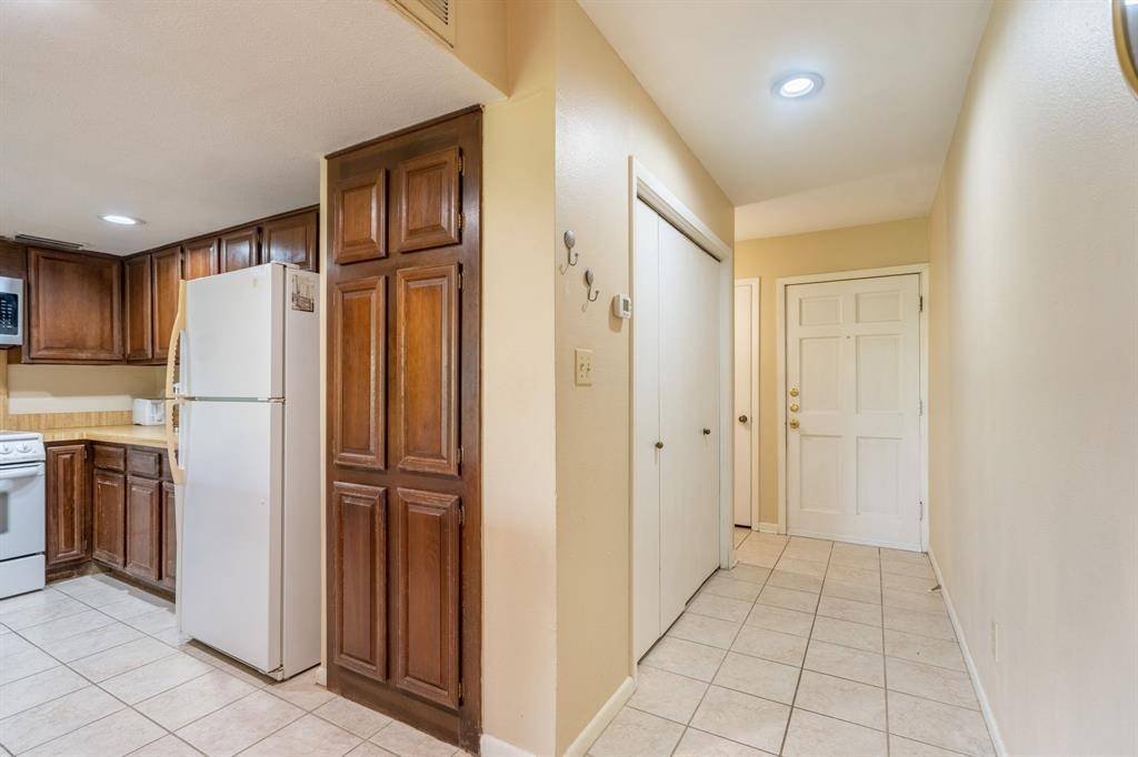 436 Yacht Club Drive #D, Rockwall, TX 75032
