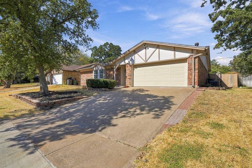 3708 Bordeaux Court, Arlington, TX 76016