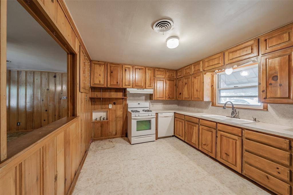 1313 Killian Drive, Arlington, TX 76013