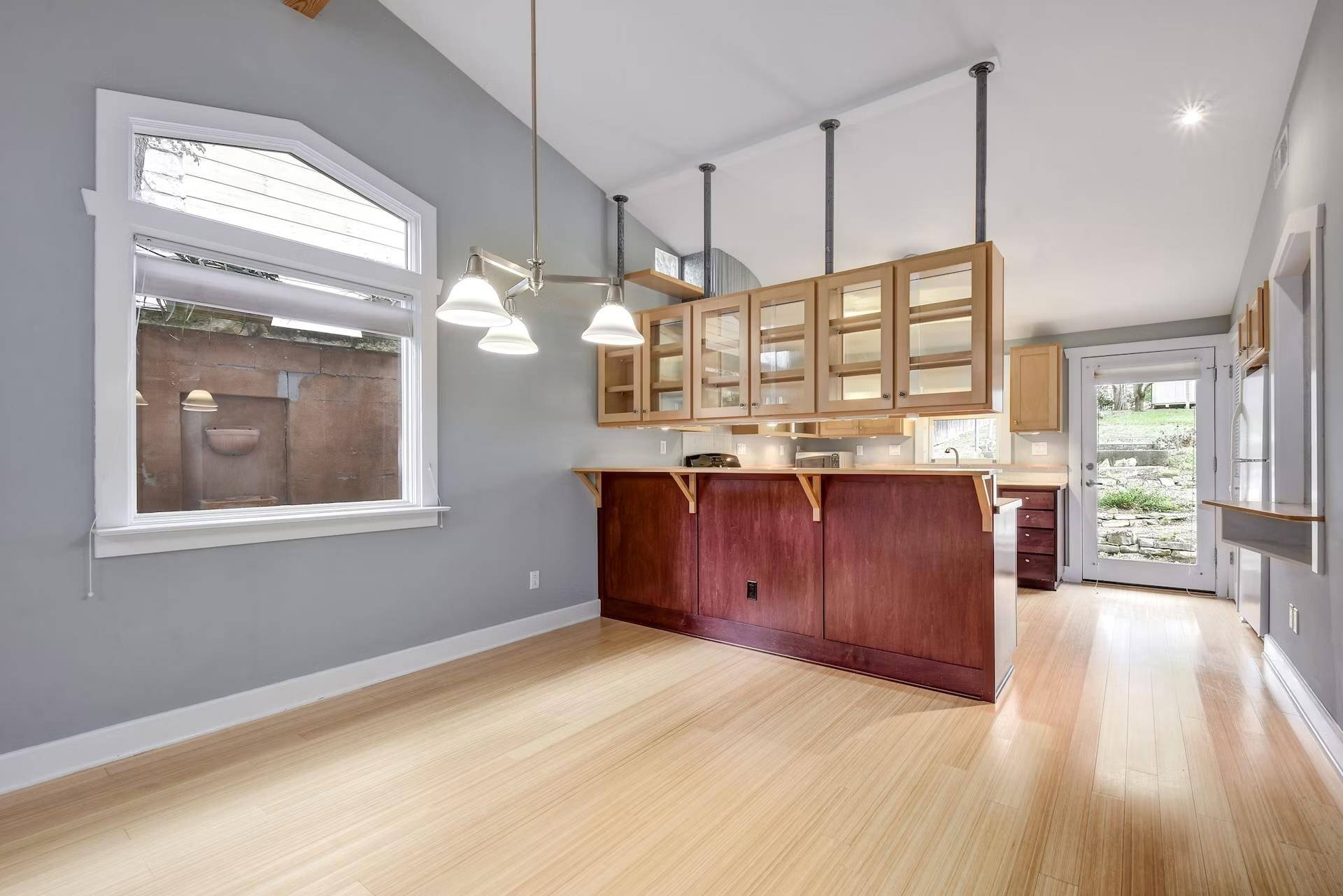 2117 A Rabb RD, Austin, TX 78704