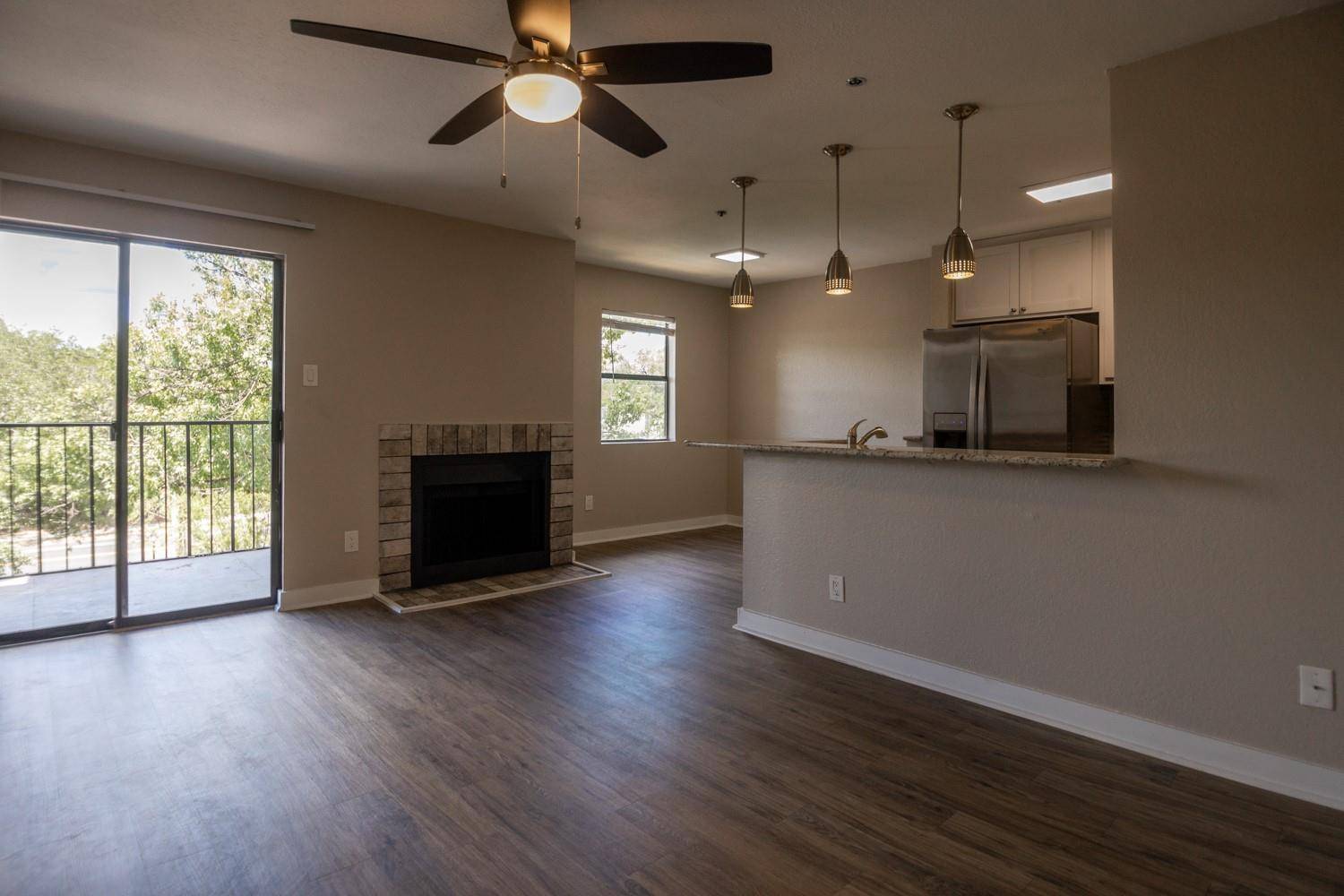 1306 Norwalk LN #305, Austin, TX 78703