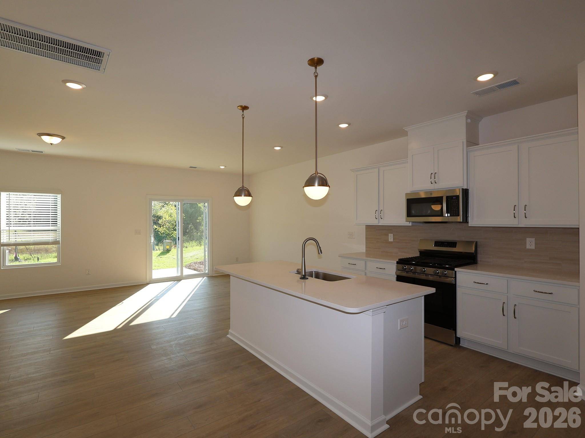 781 Kitfox DR NW, Concord, NC 28027