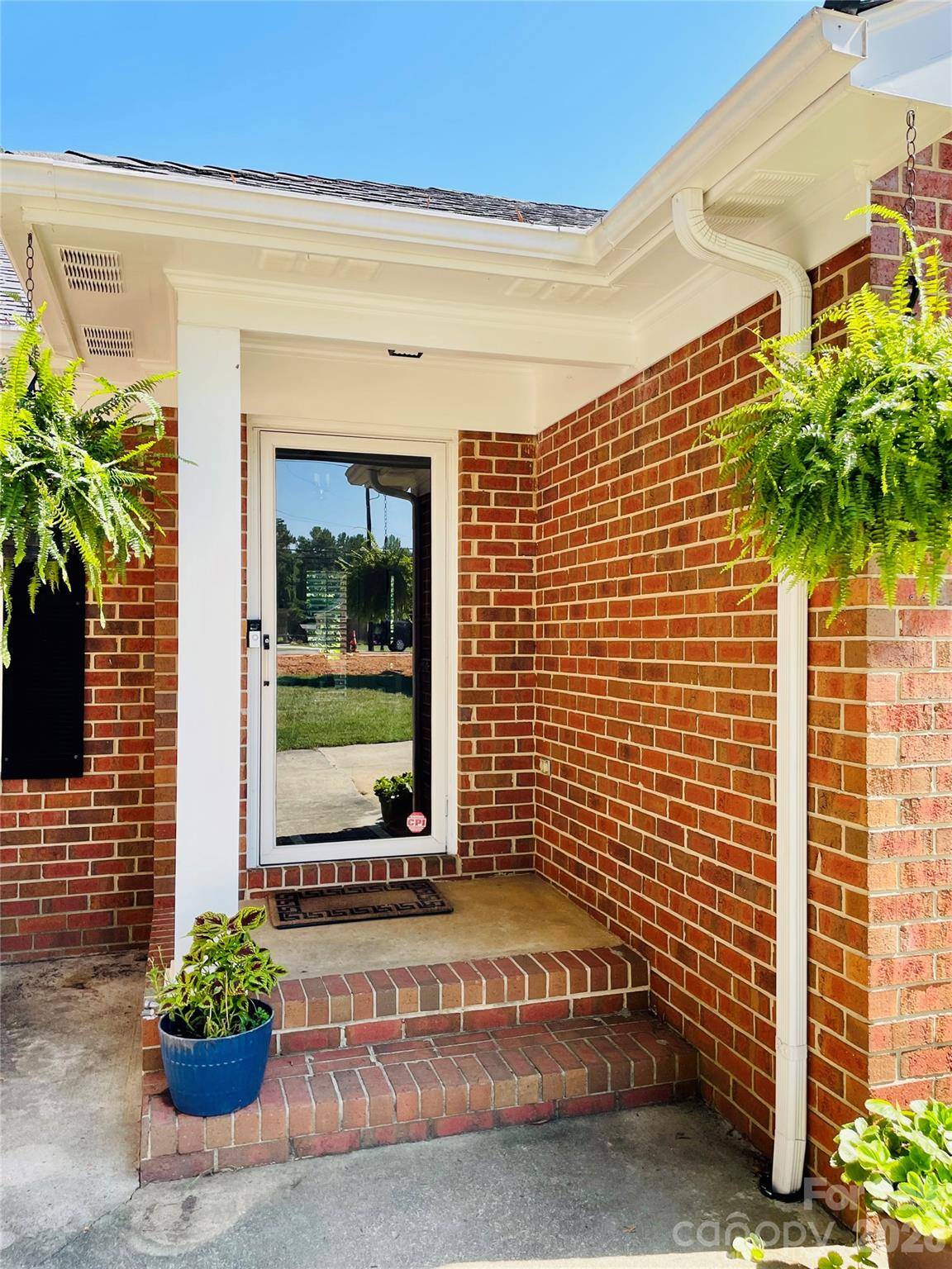 3001 Sunset RD, Charlotte, NC 28216
