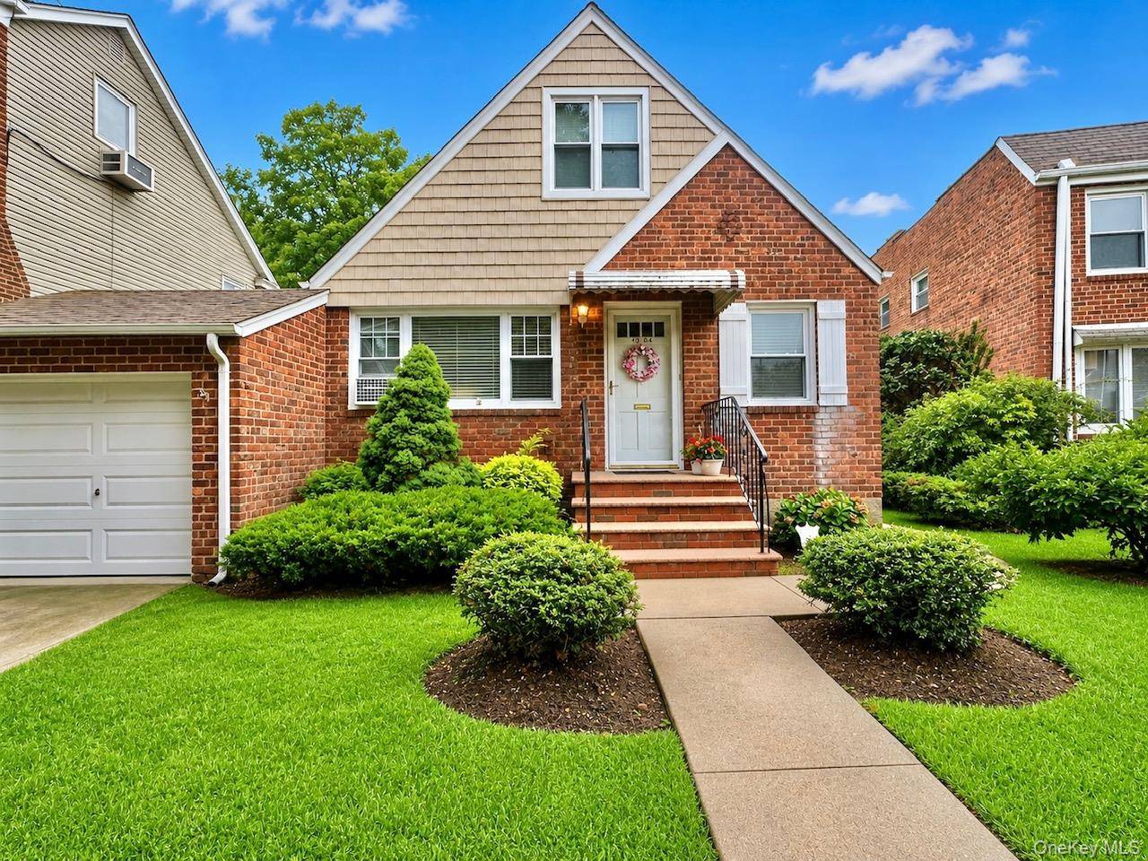 40-04 205th ST, Bayside, NY 11361