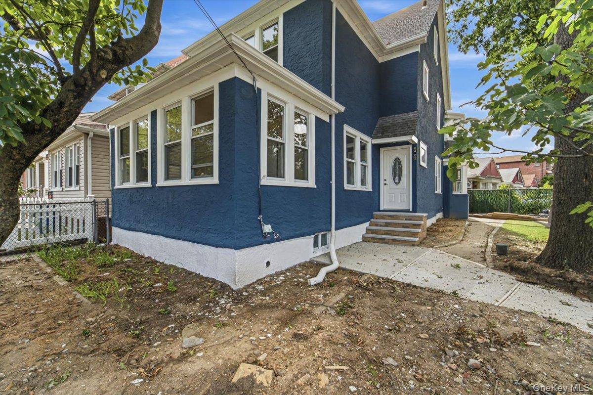 8402 Smedley ST, Briarwood, NY 11435