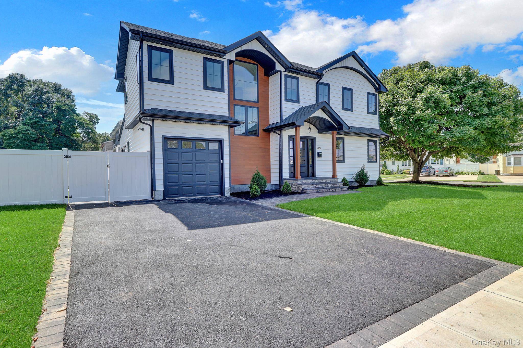 1370 Noel CT, Merrick, NY 11566