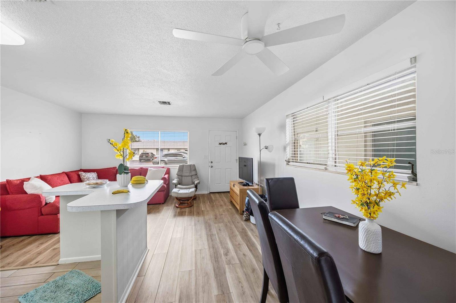 525 MANATEE CT #10, Venice, FL 34285