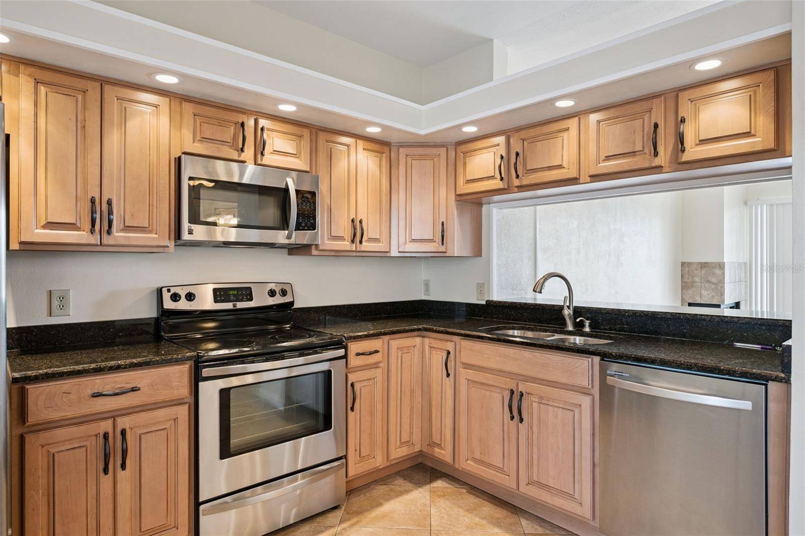 459 HAMPTONCREST CIR #205, Lake Mary, FL 32746
