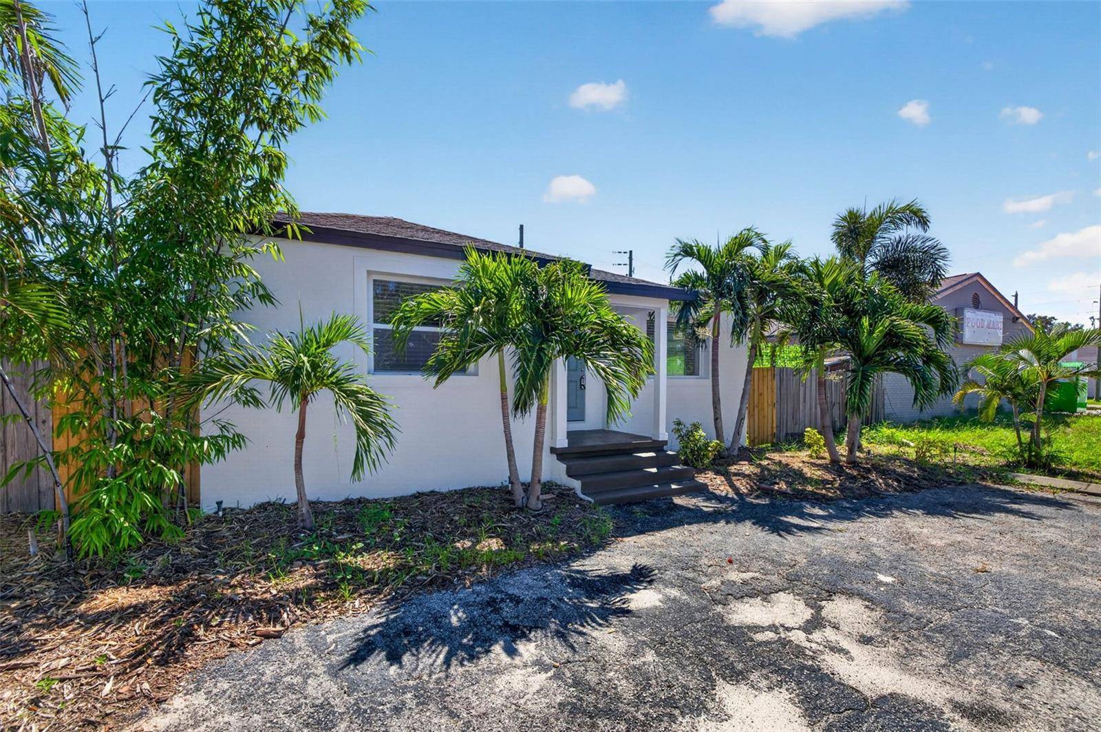 1020 49TH ST S, St Petersburg, FL 33707