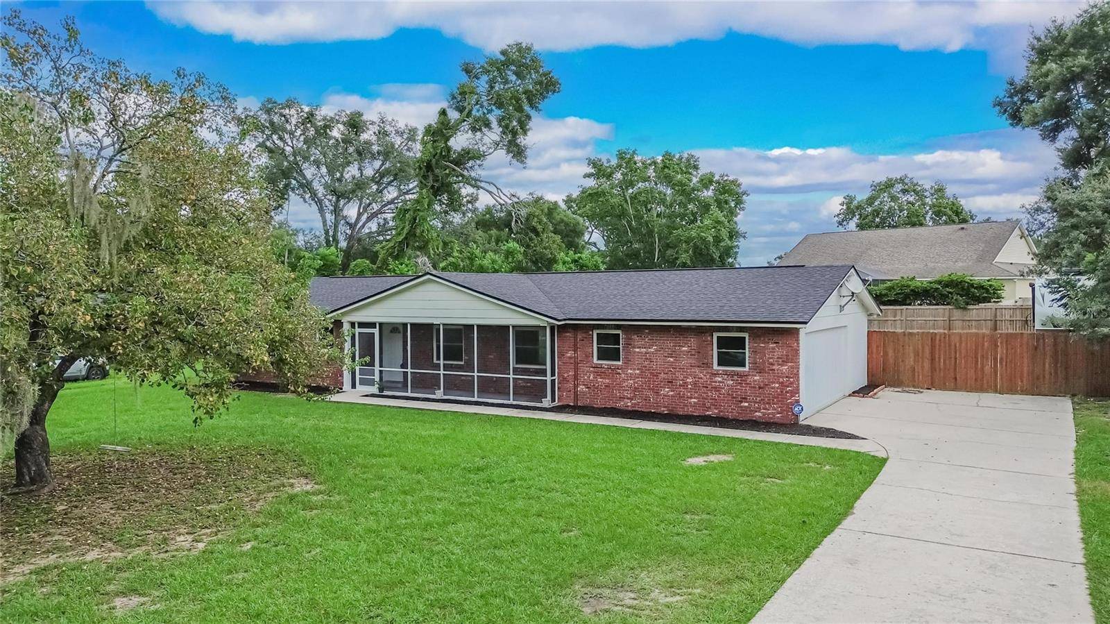 1905 BRYAN RD, Brandon, FL 33511