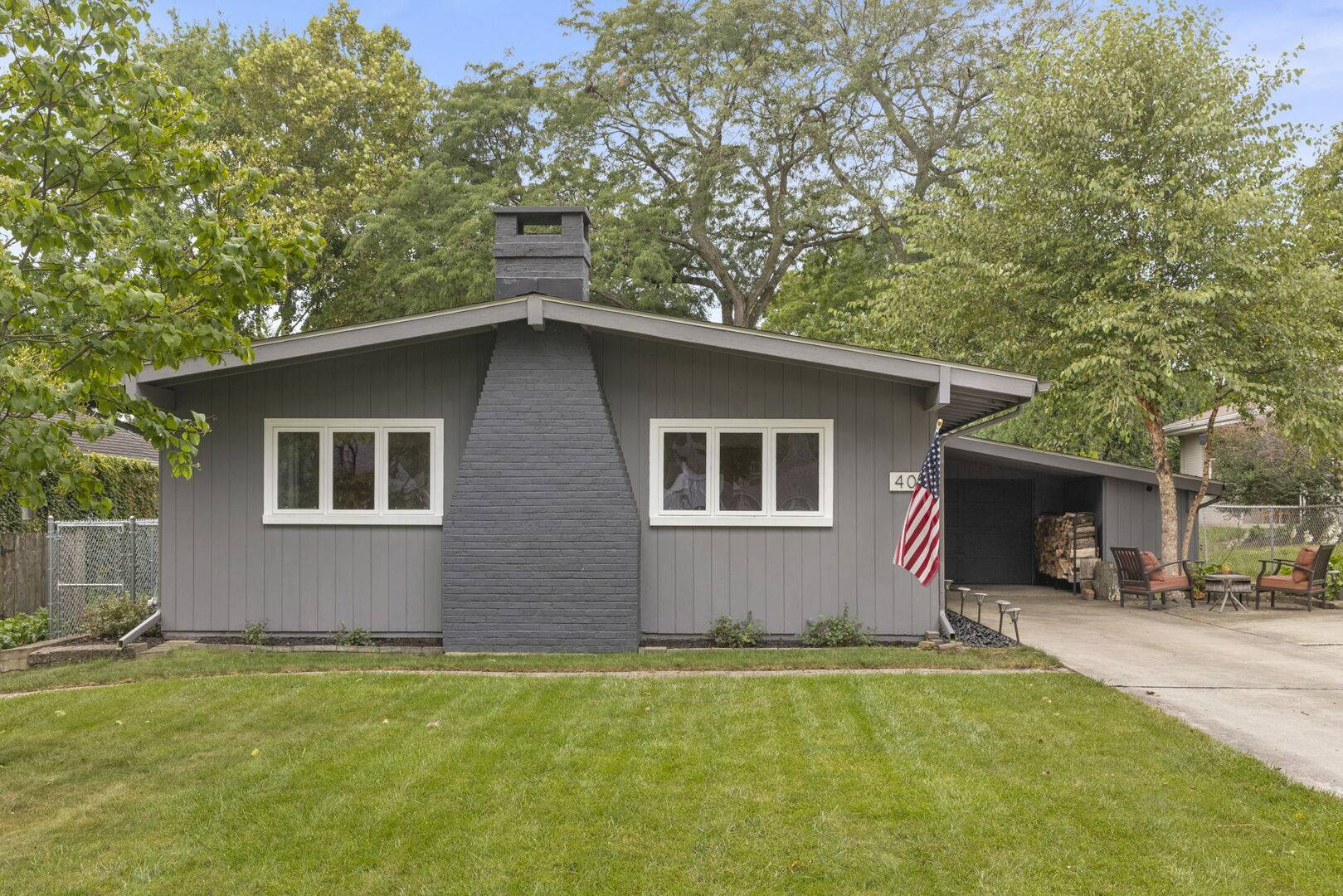 406 S Williston ST, Wheaton, IL 60187