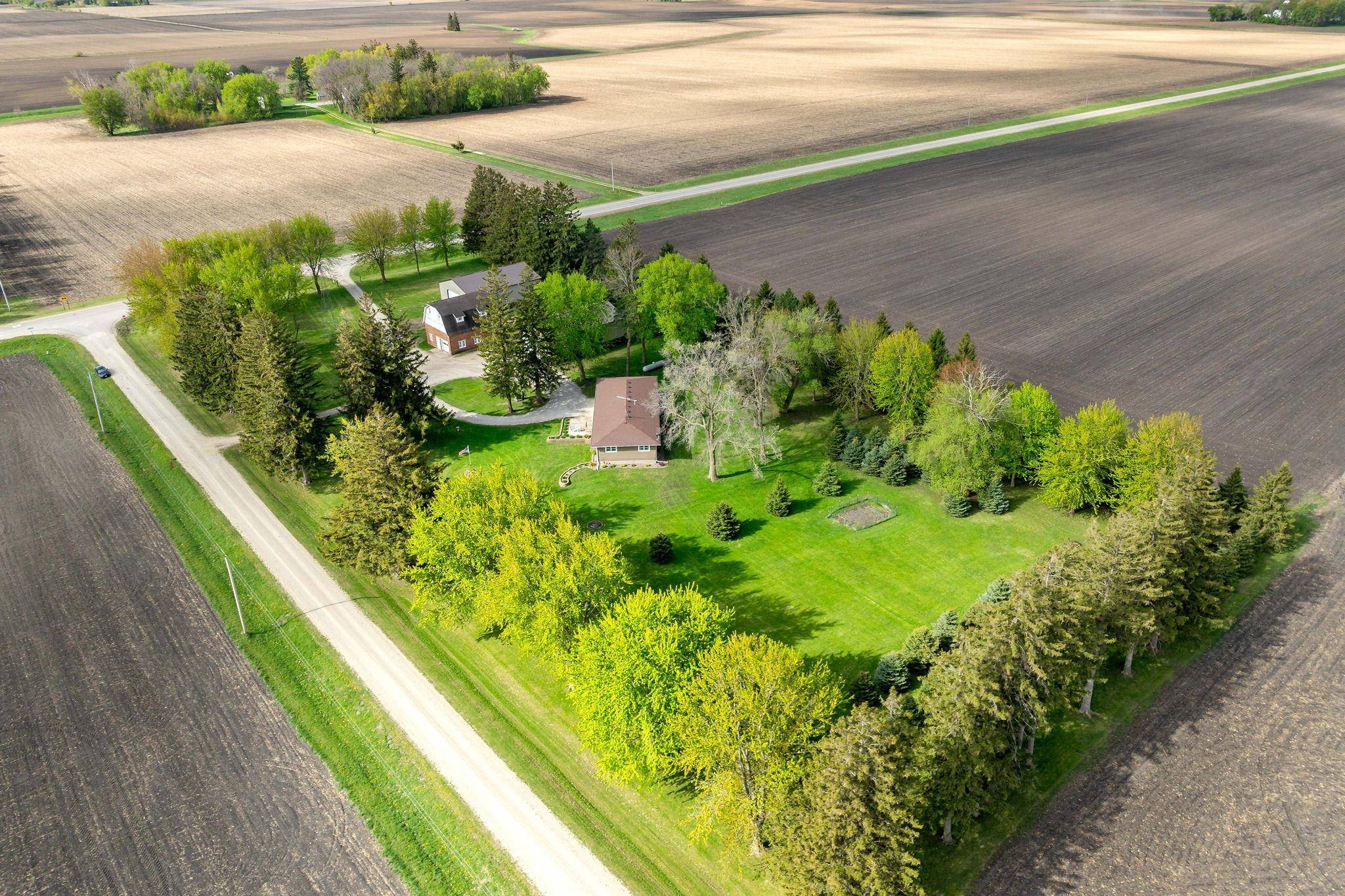 12964 E 270th ST, Kenyon, MN 55946