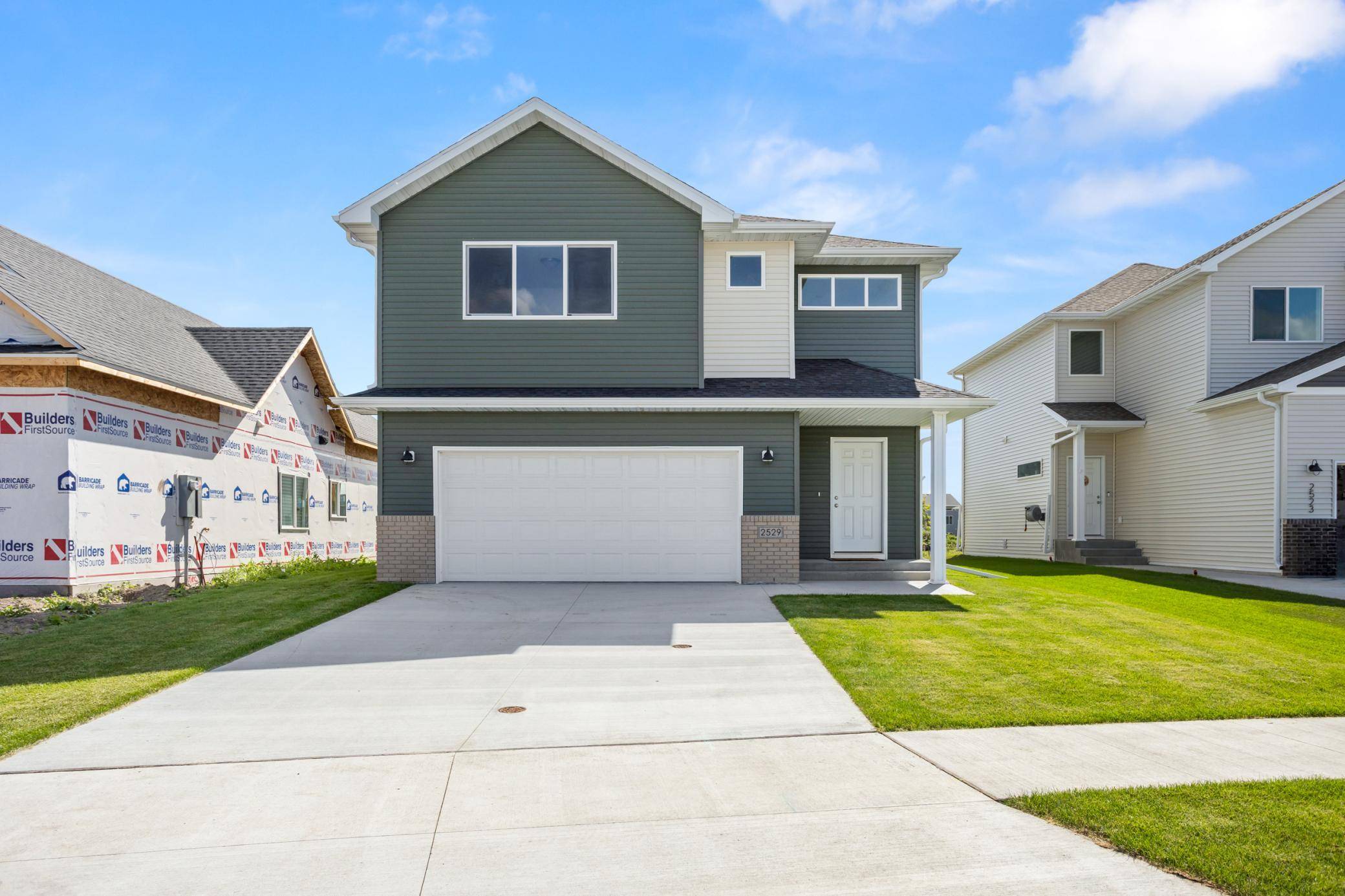 2529 36th AVE S, Moorhead, MN 56560