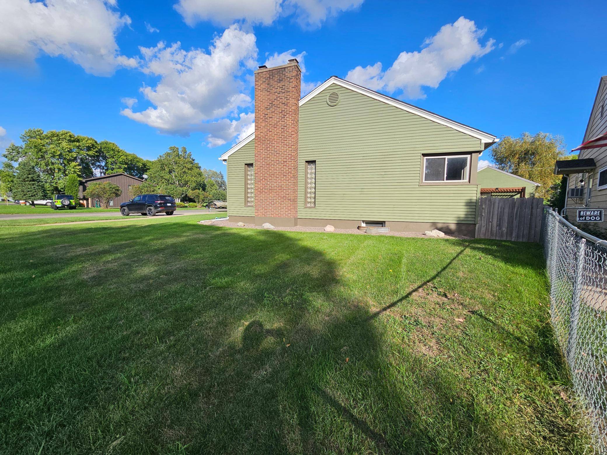 620 8 1/2 ST S, Virginia, MN 55792