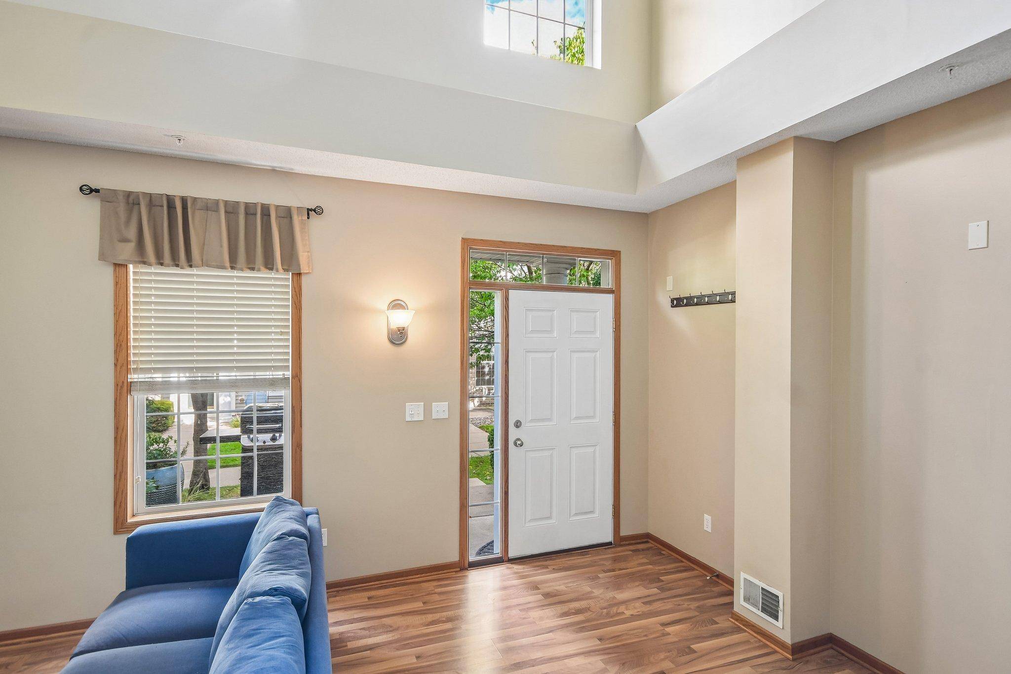 1602 Woodlynn AVE #2, Maplewood, MN 55109