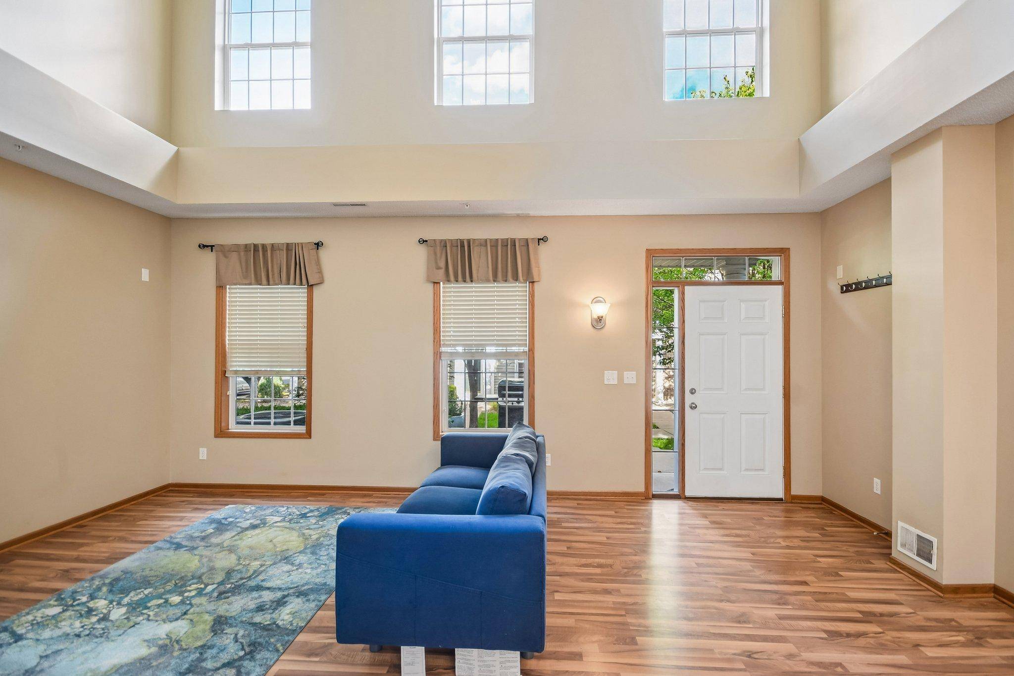 1602 Woodlynn AVE #2, Maplewood, MN 55109