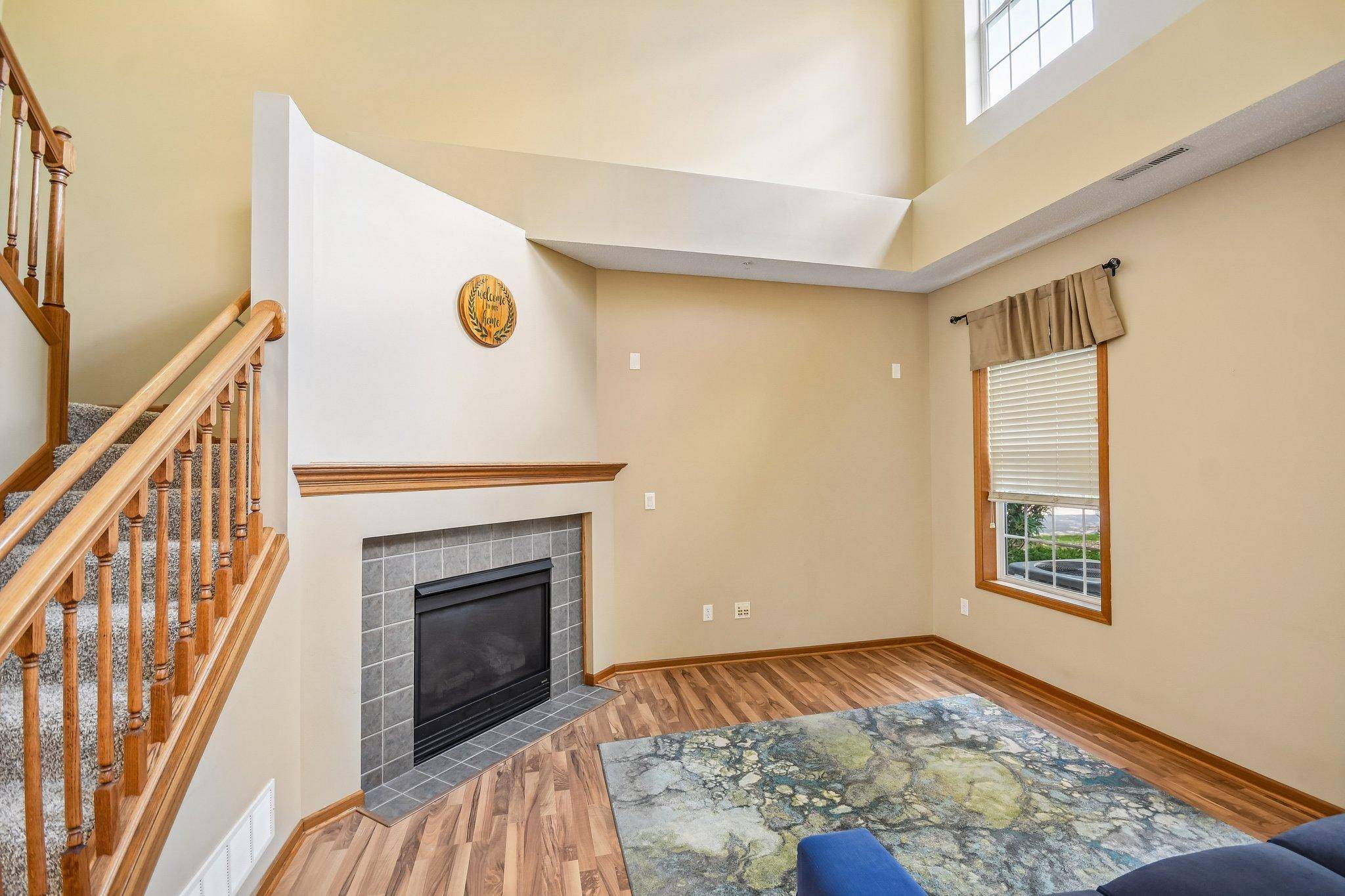 1602 Woodlynn AVE #2, Maplewood, MN 55109