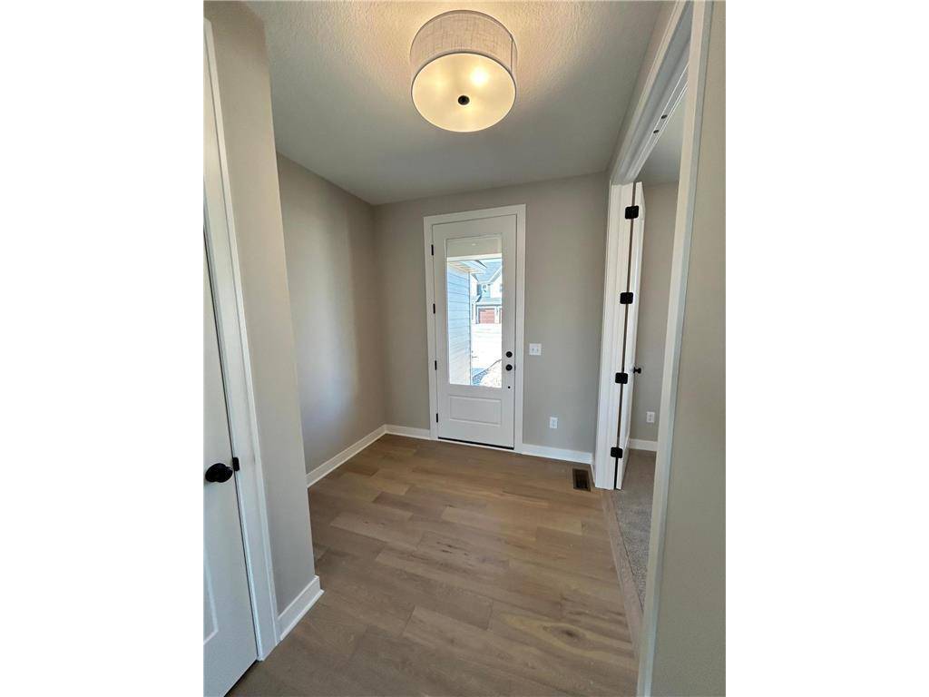 4097 Arbor Drive, Woodbury, MN 55129