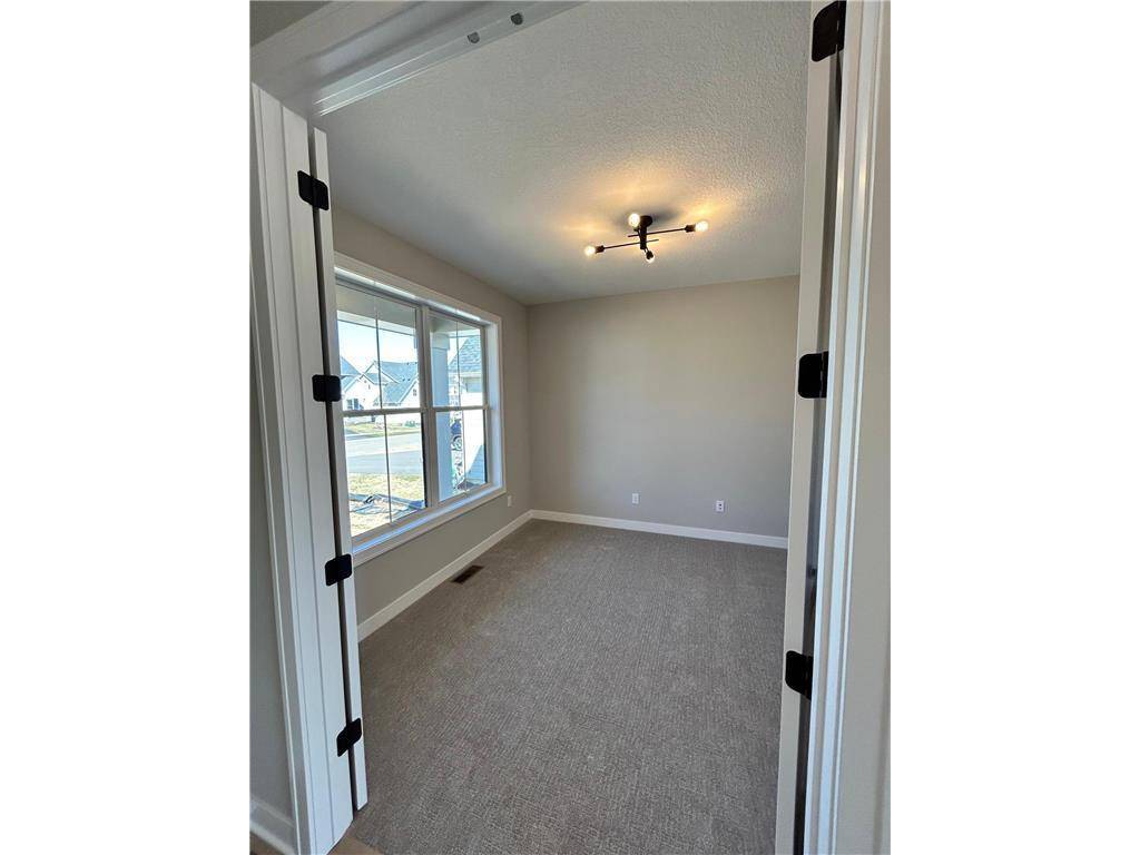 4097 Arbor Drive, Woodbury, MN 55129