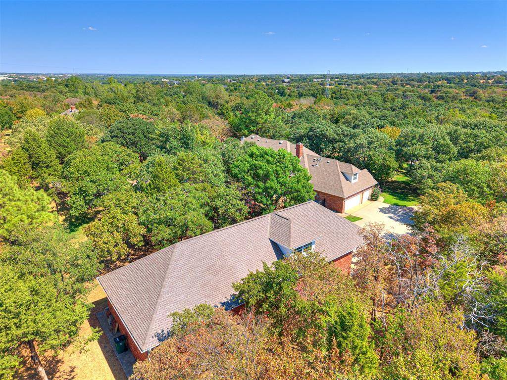 8925 Oakmont DR, Oklahoma City, OK 73131