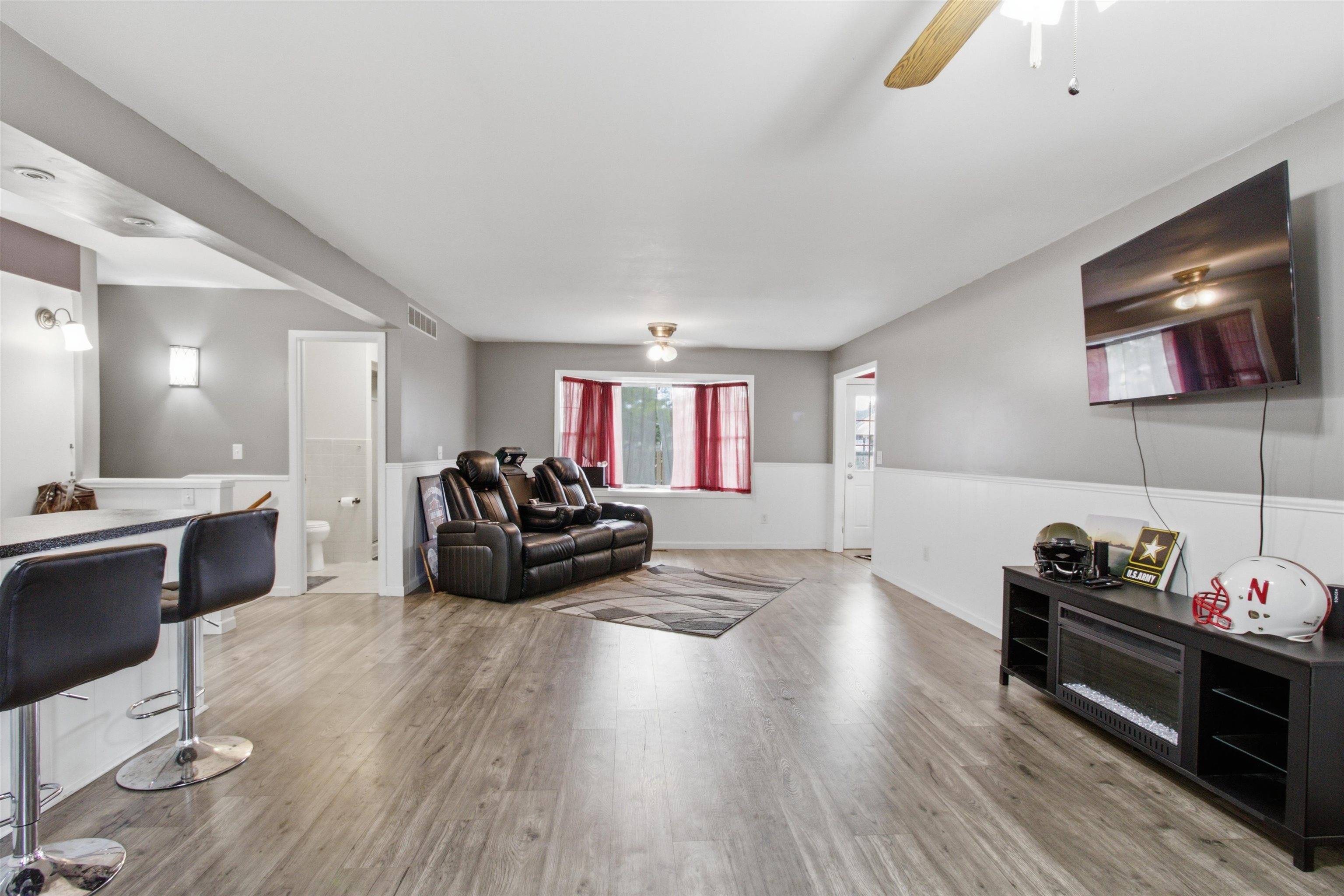 905 Loomis, Garden Plain, KS 67050-5024
