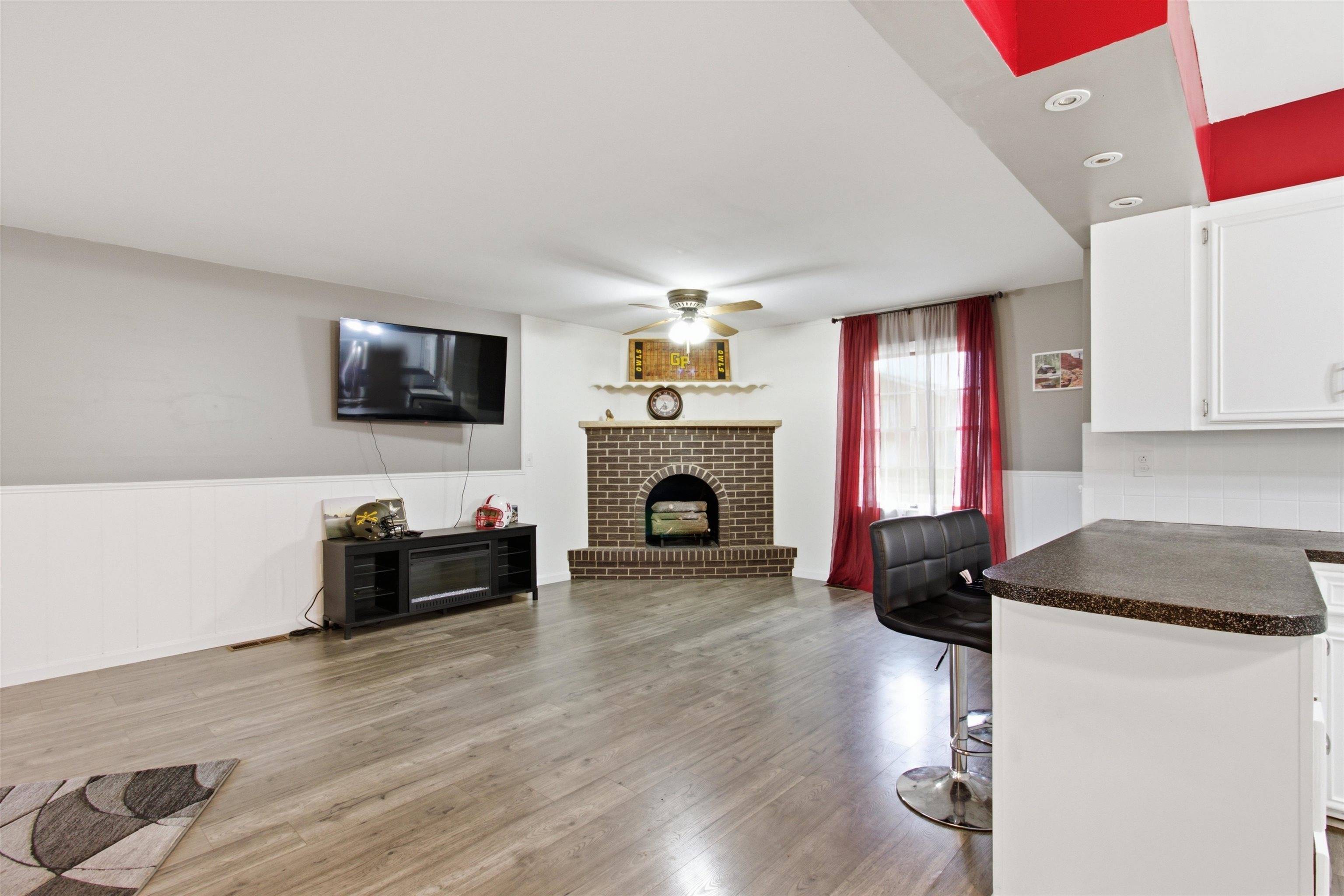 905 Loomis, Garden Plain, KS 67050-5024