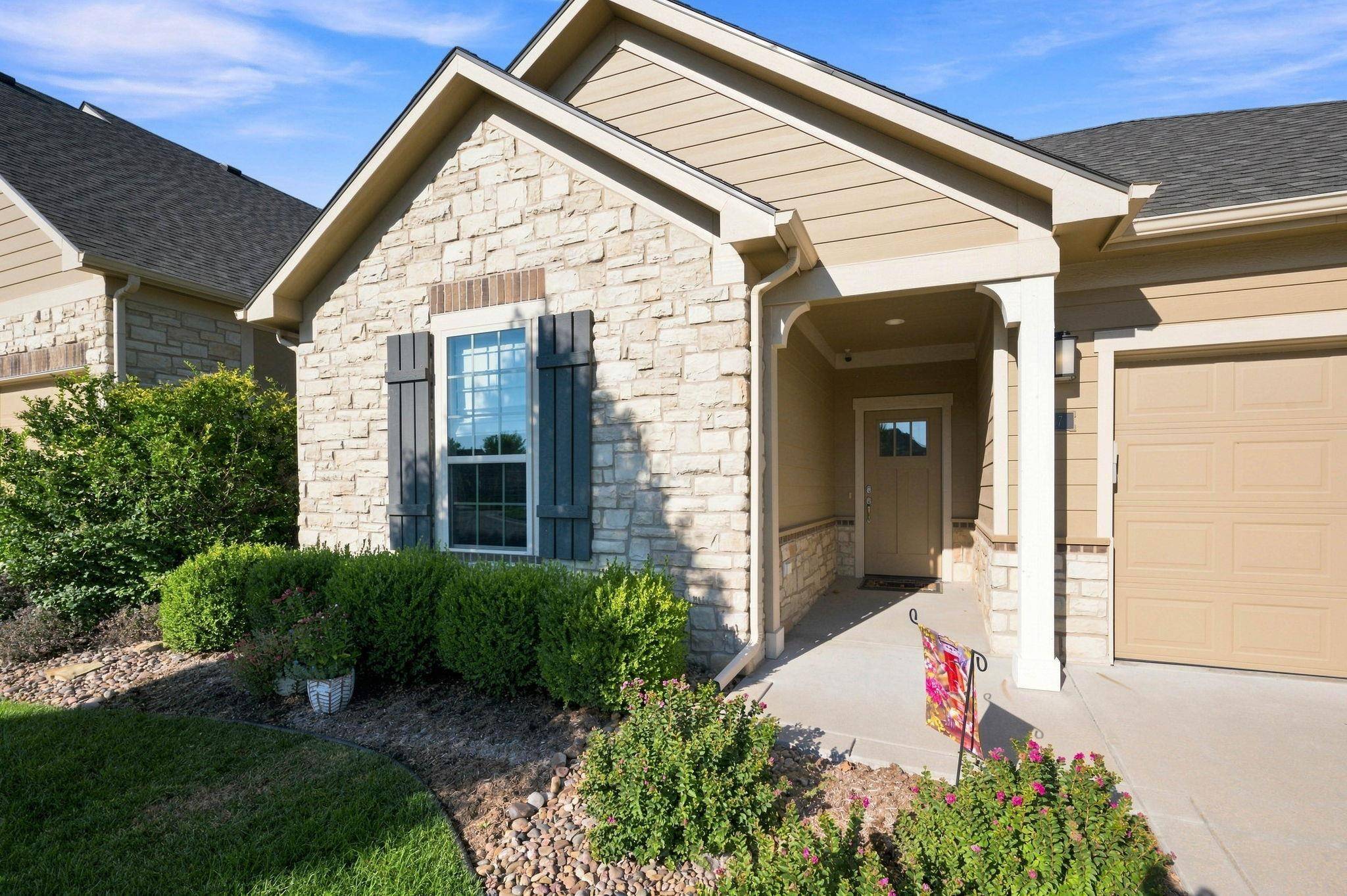 1237 S Nineiron, Wichita, KS 67235