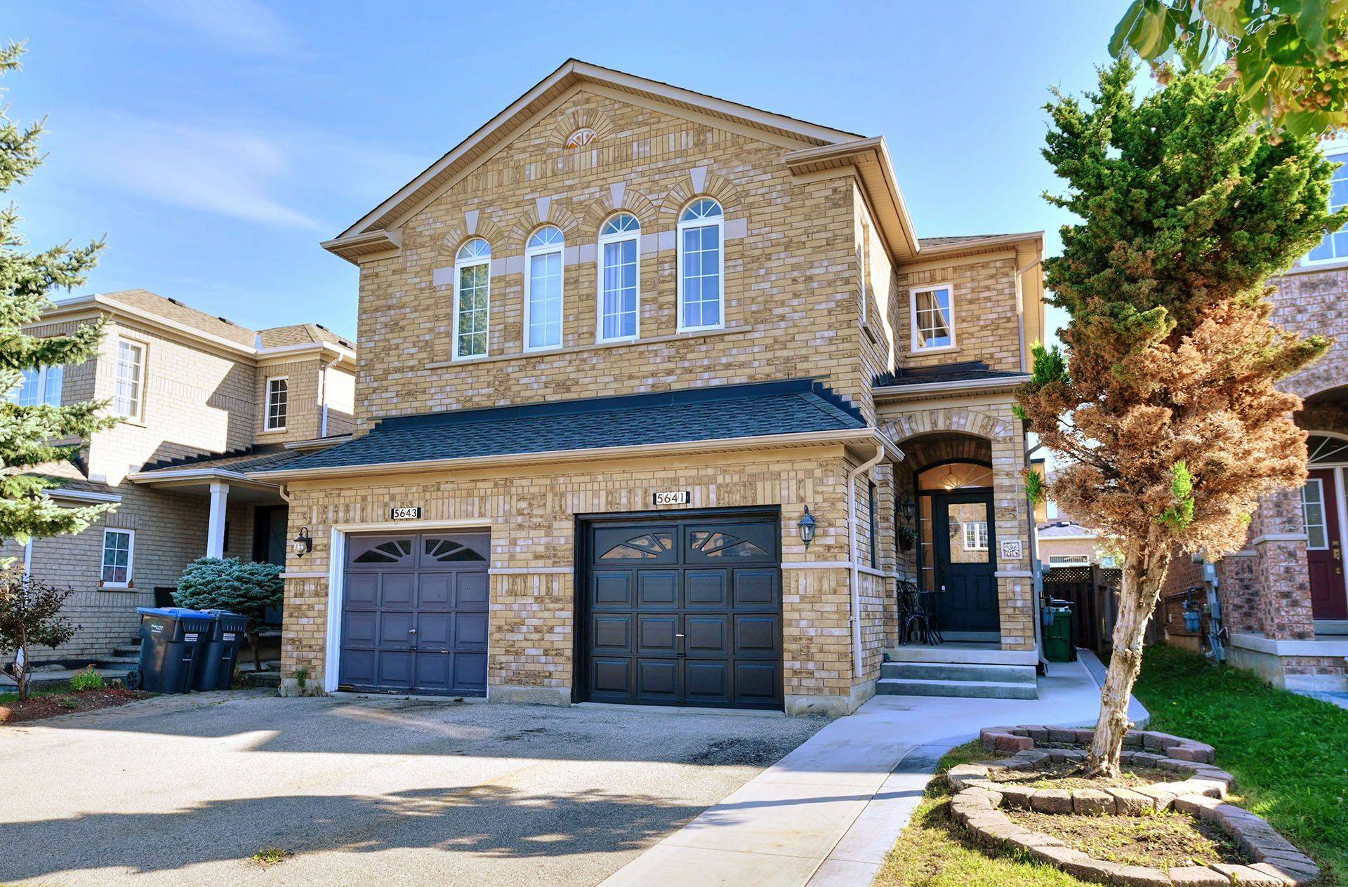 5641 Longboat AVE, Mississauga, ON L5M 7E5