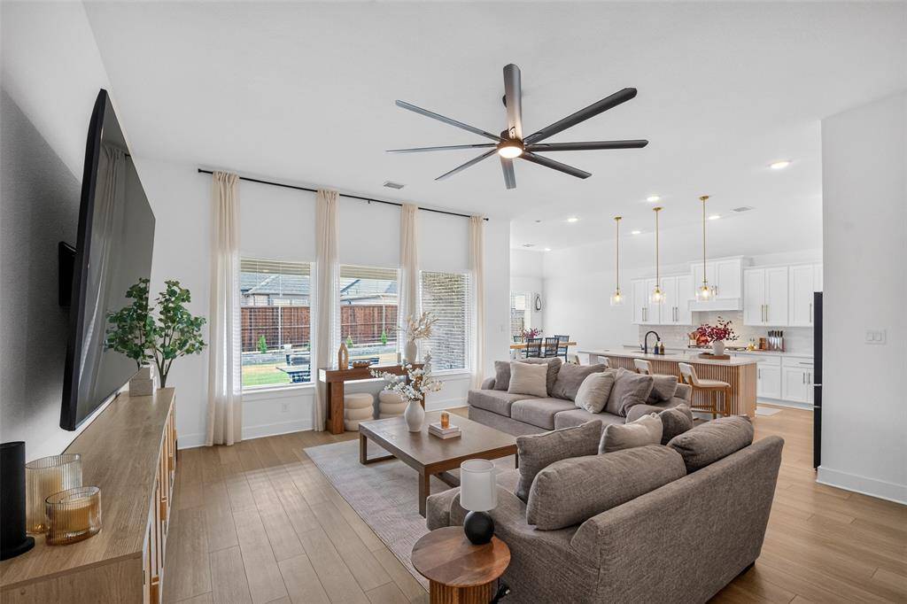 2405 Long Horizon Lane, Midlothian, TX 76065