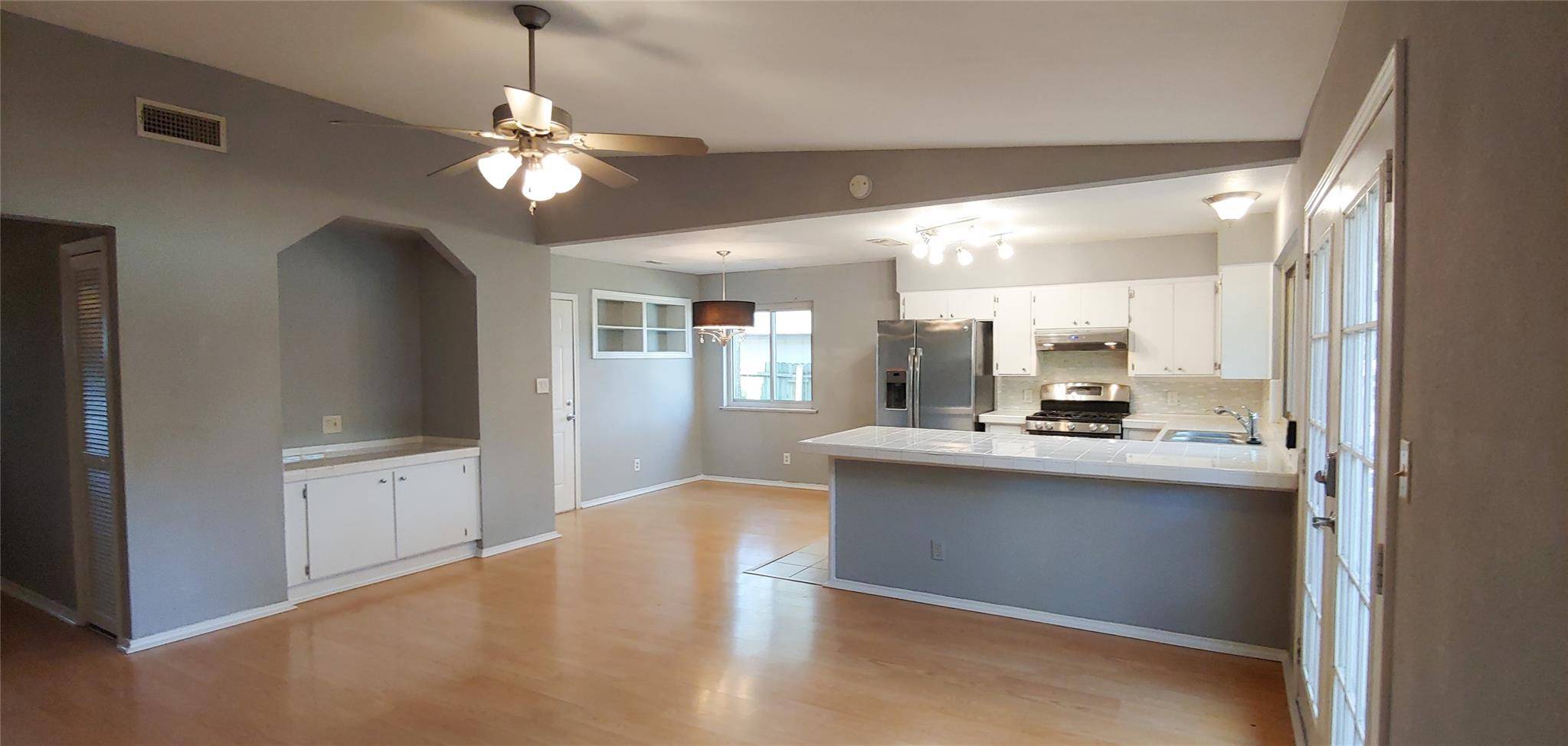 10302 Stubble Quail CIR, Austin, TX 78758