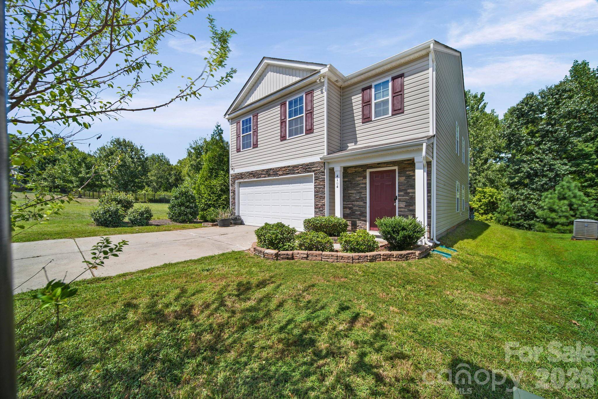 4104 Long Arrow DR, Concord, NC 28025