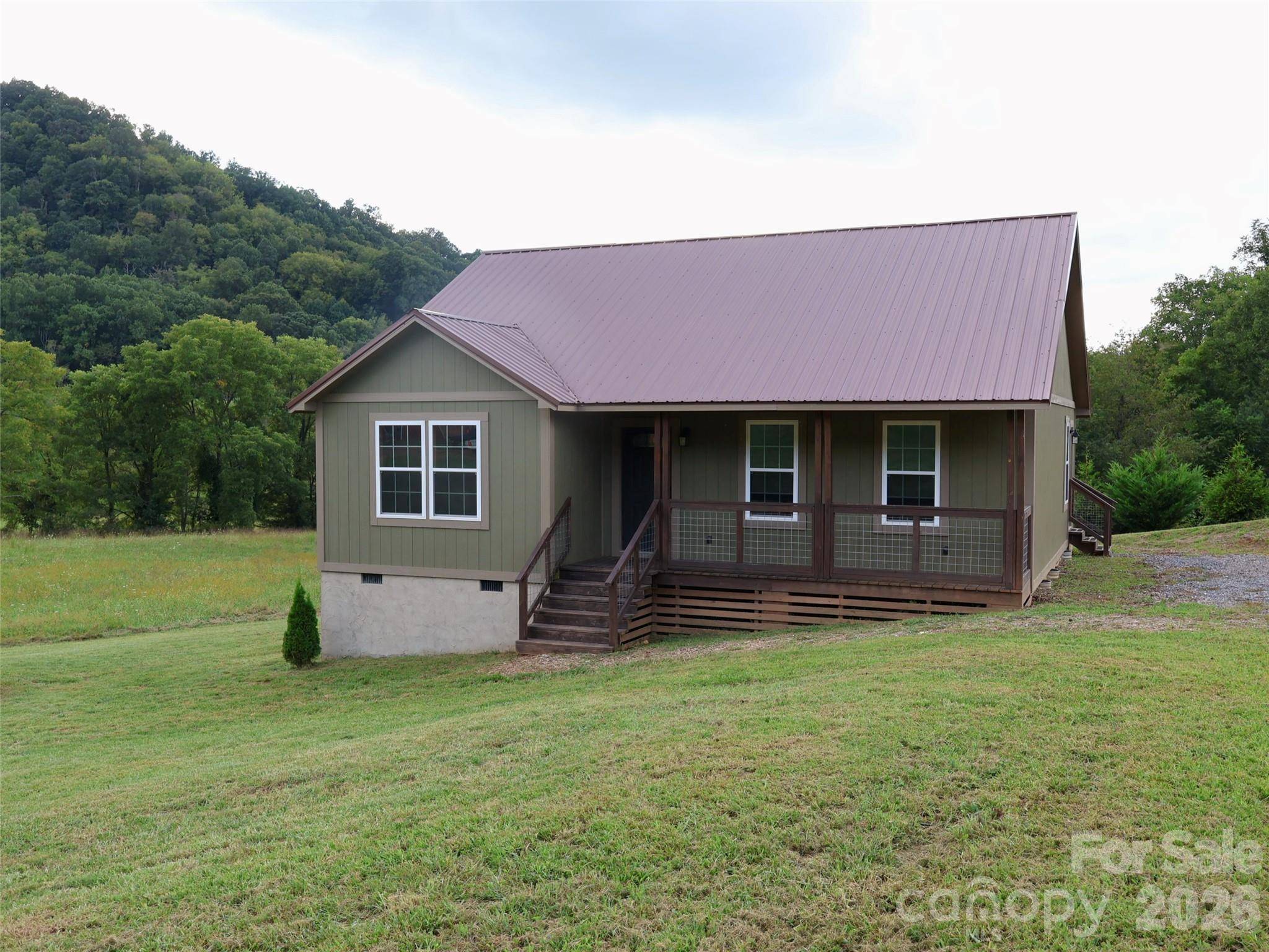3240 Old Henson Cove RD, Canton, NC 28721