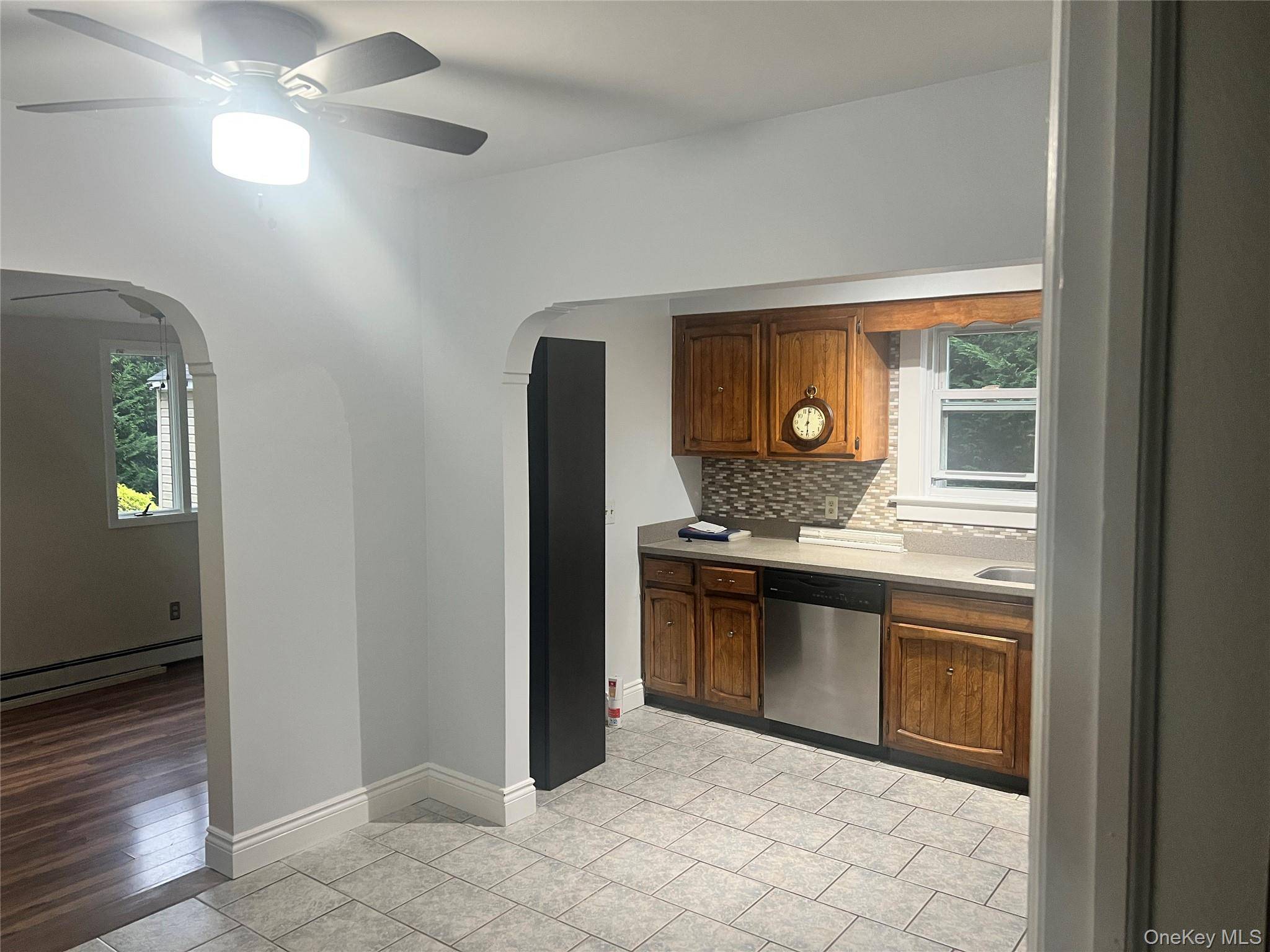 Address not disclosed, Islip, NY 11751