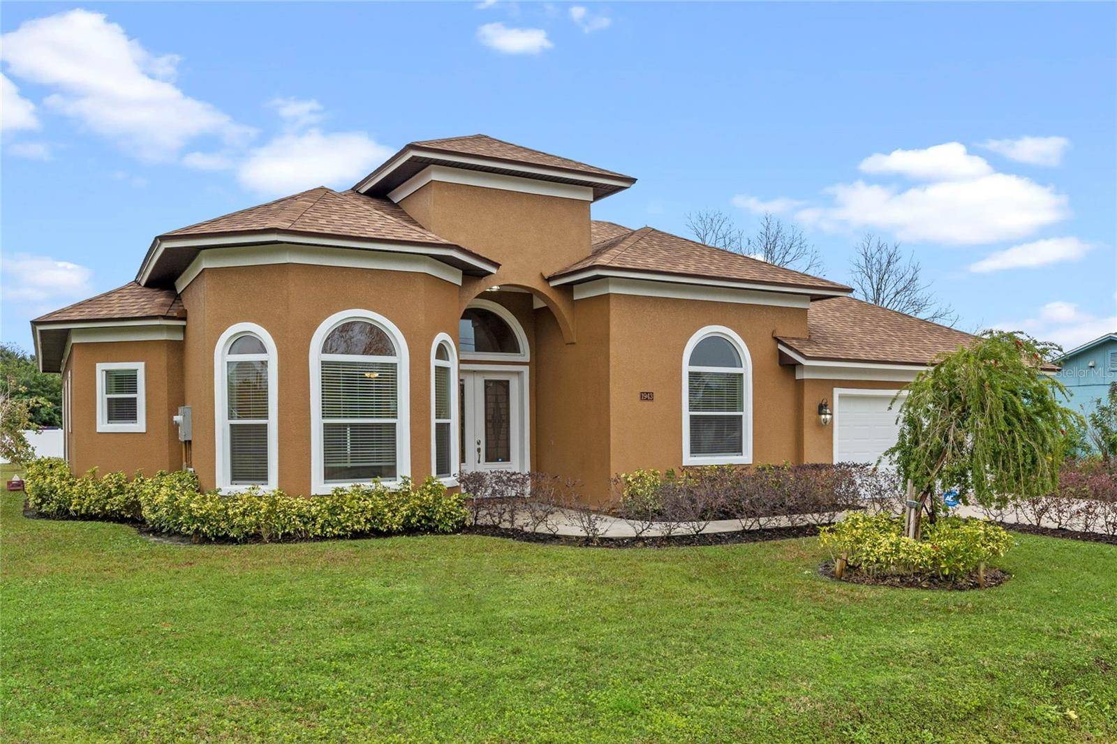 1943 SIPES AVE, Sanford, FL 32771