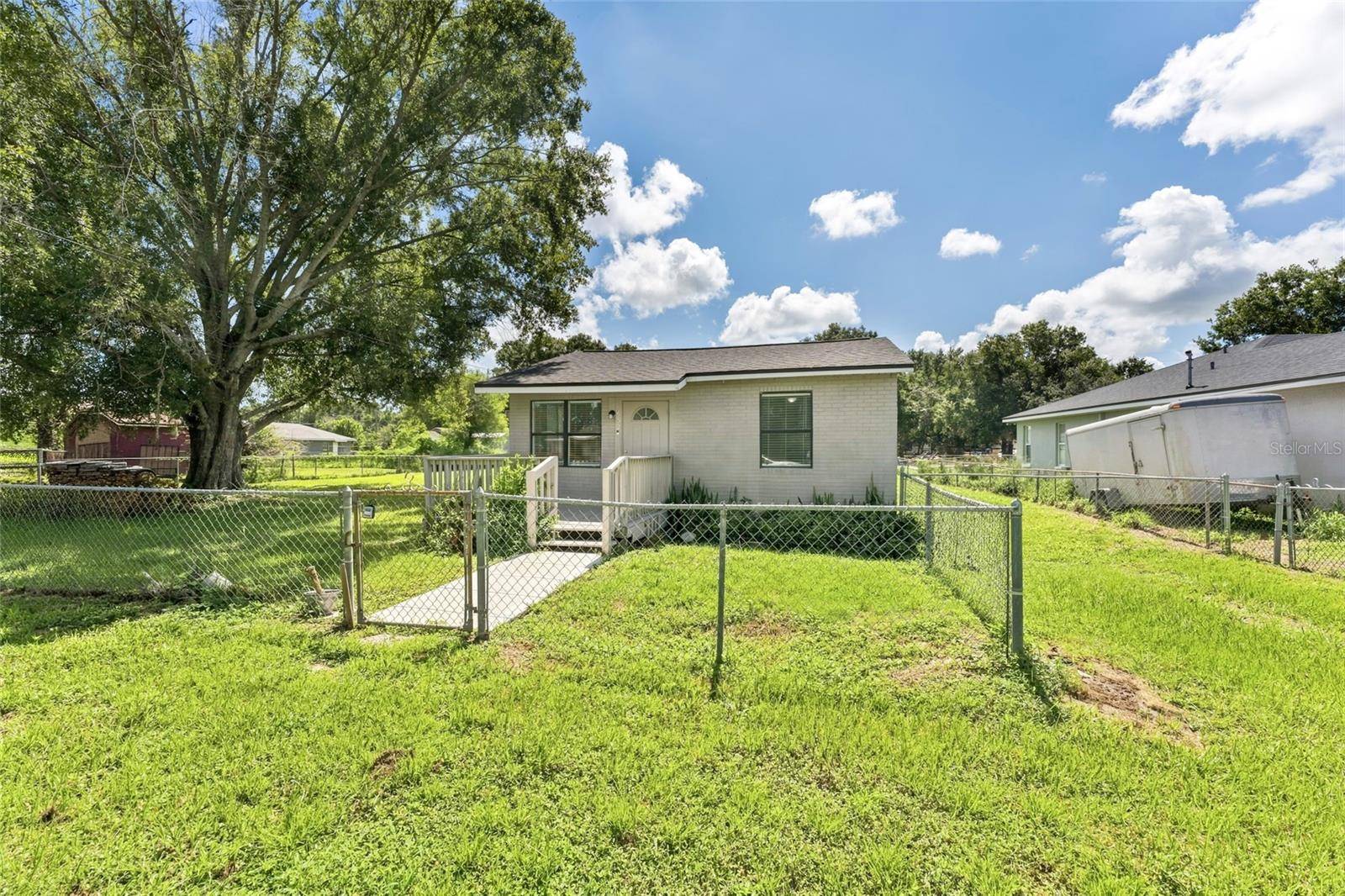 652 N JACKSON ST, Eagle Lake, FL 33839