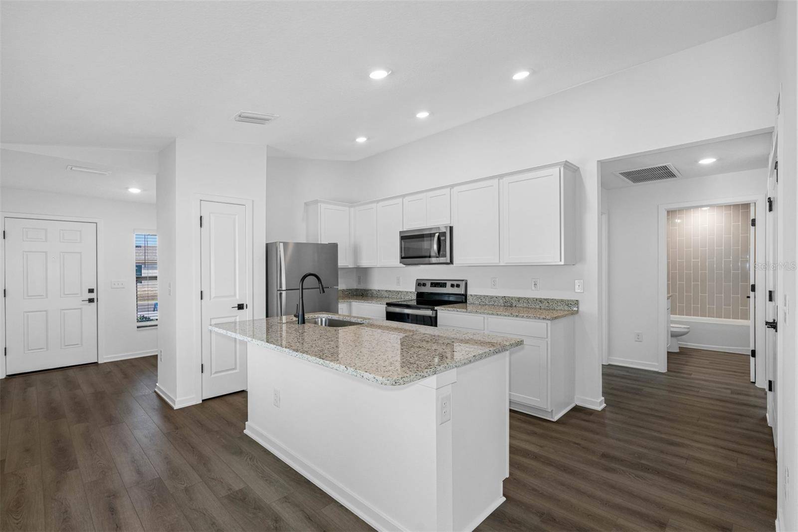 7124 CANOPY LN, Lakeland, FL 33809
