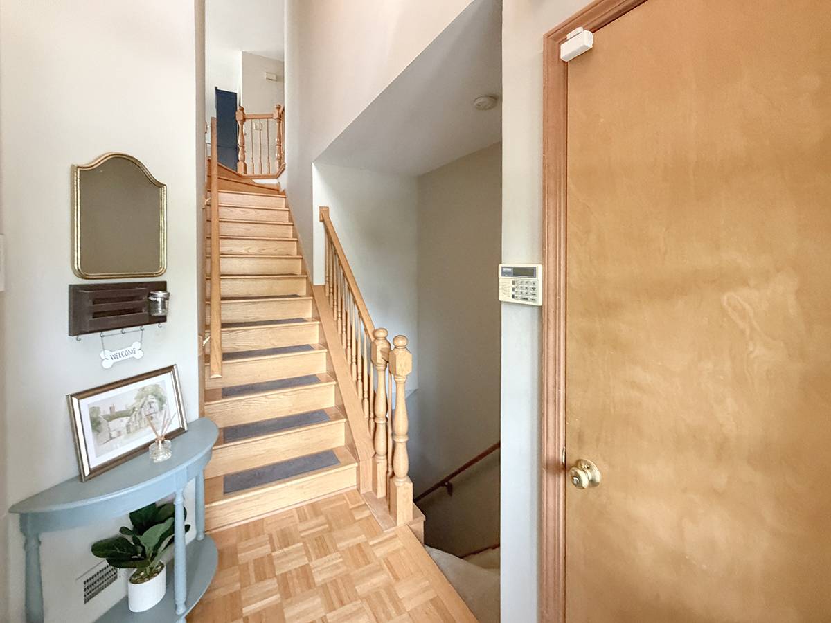 522 Bradbury LN #522, Geneva, IL 60134