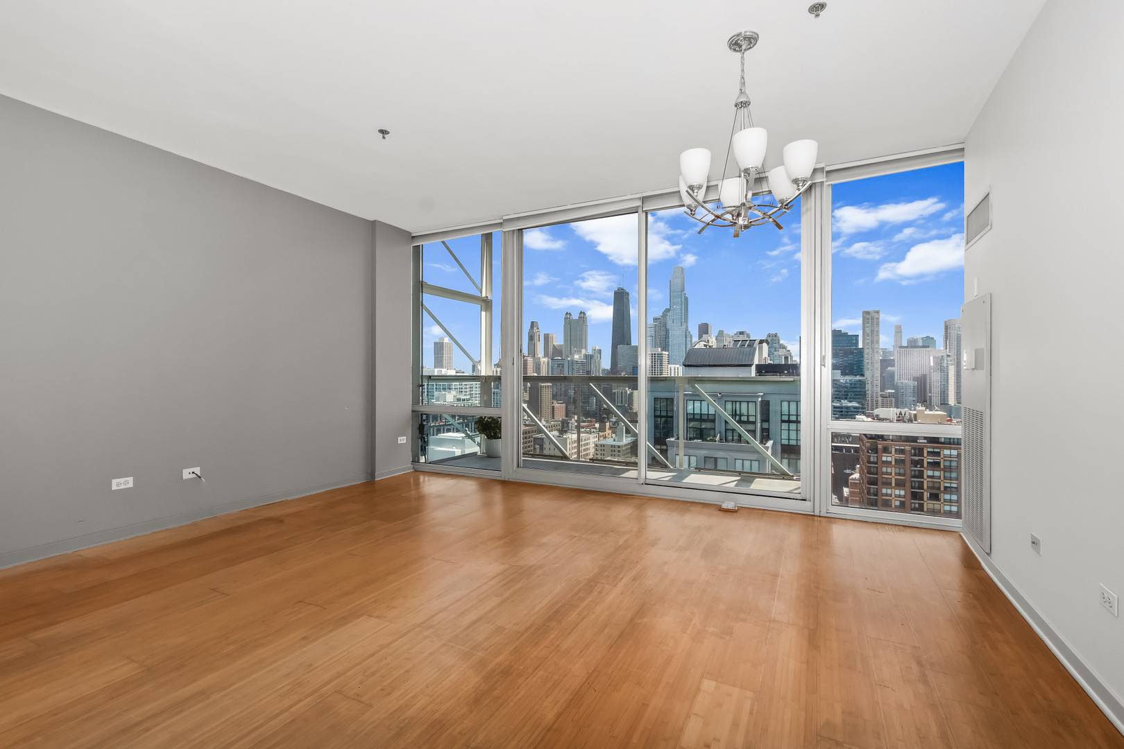 653 N Kingsbury ST #2307, Chicago, IL 60654