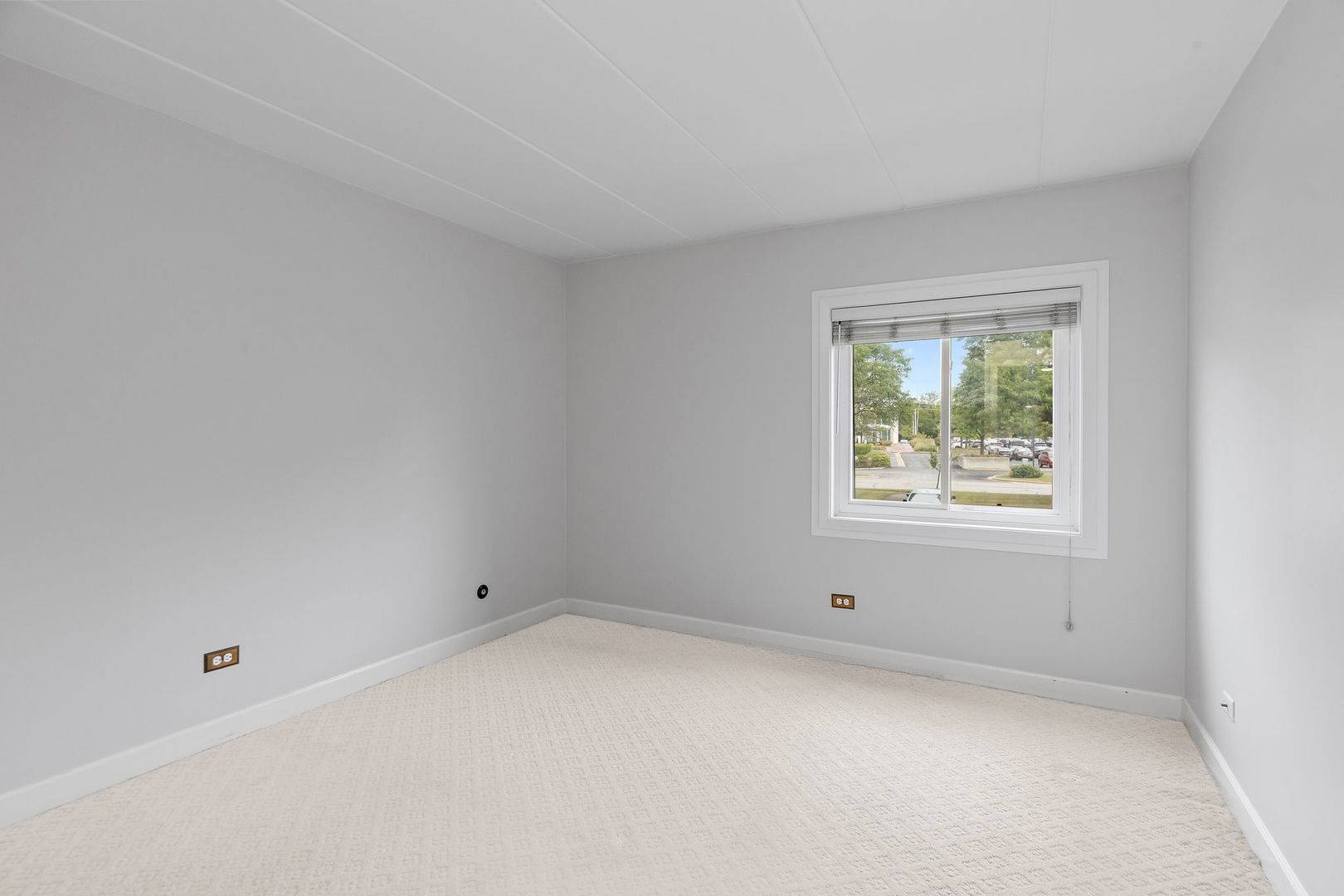 111 E Janata BLVD #2A, Lombard, IL 60148