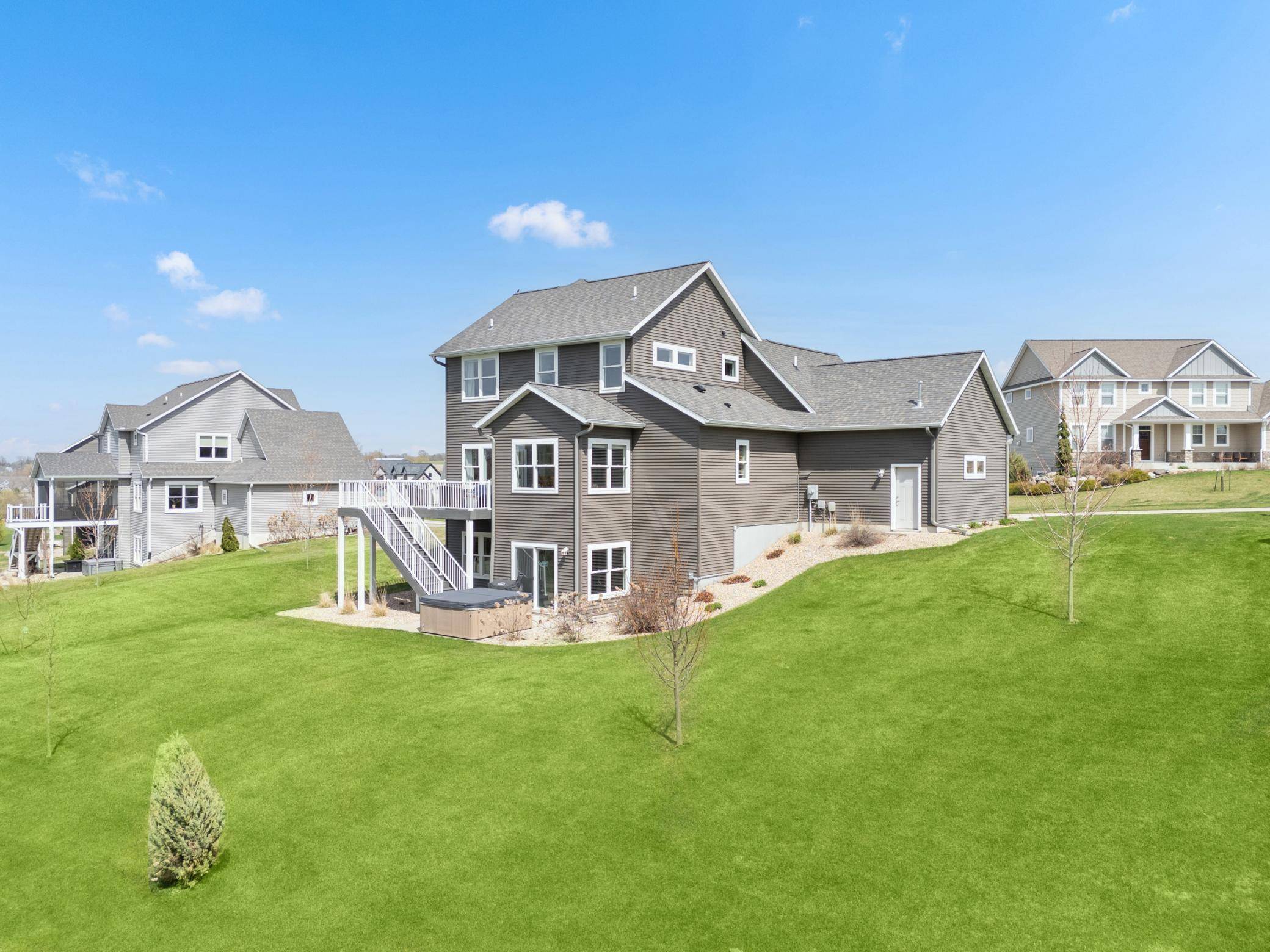 927 Southwell Enclave NE, Byron, MN 55920
