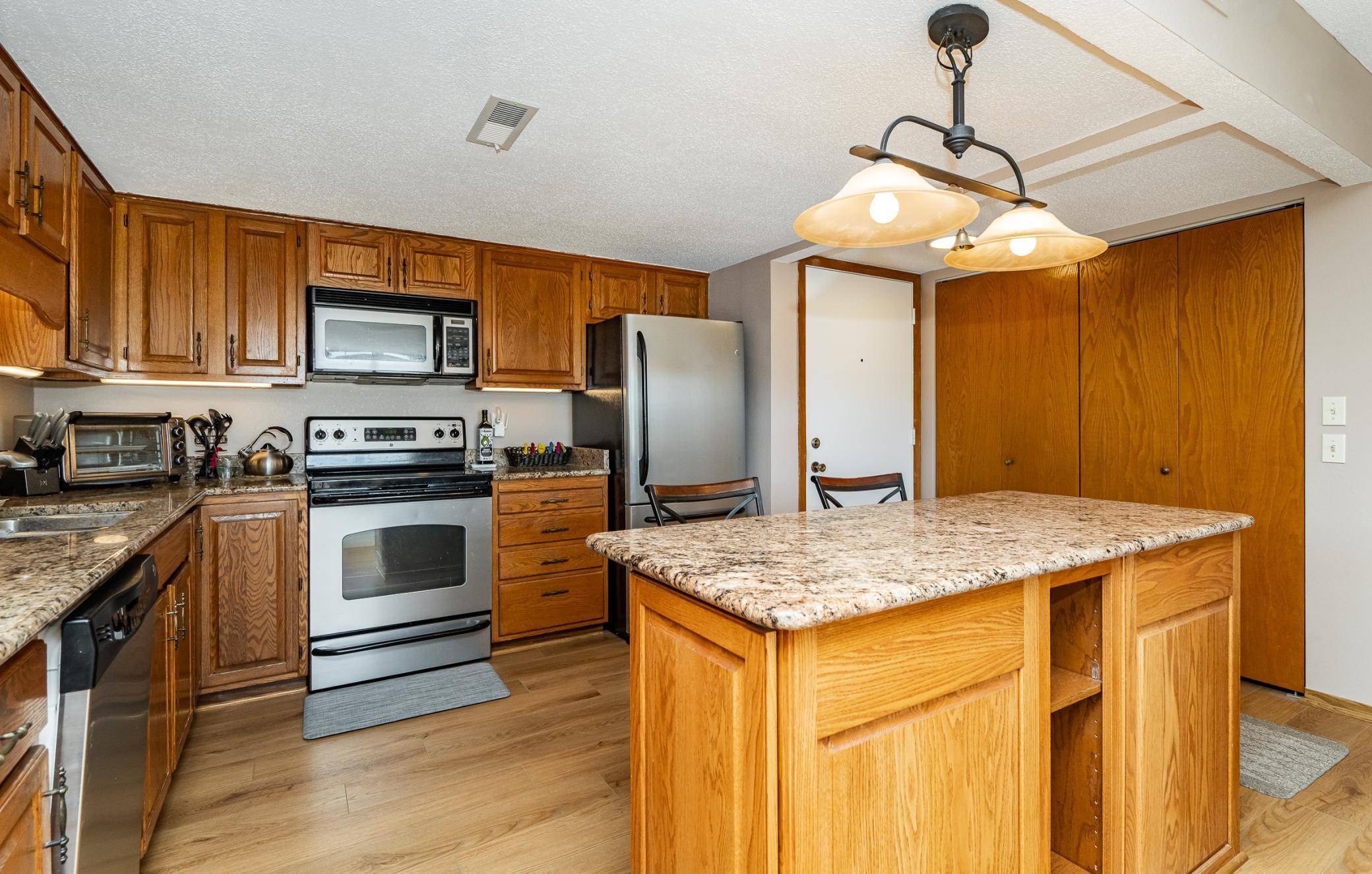 625 19th ST NW #500, Rochester, MN 55901