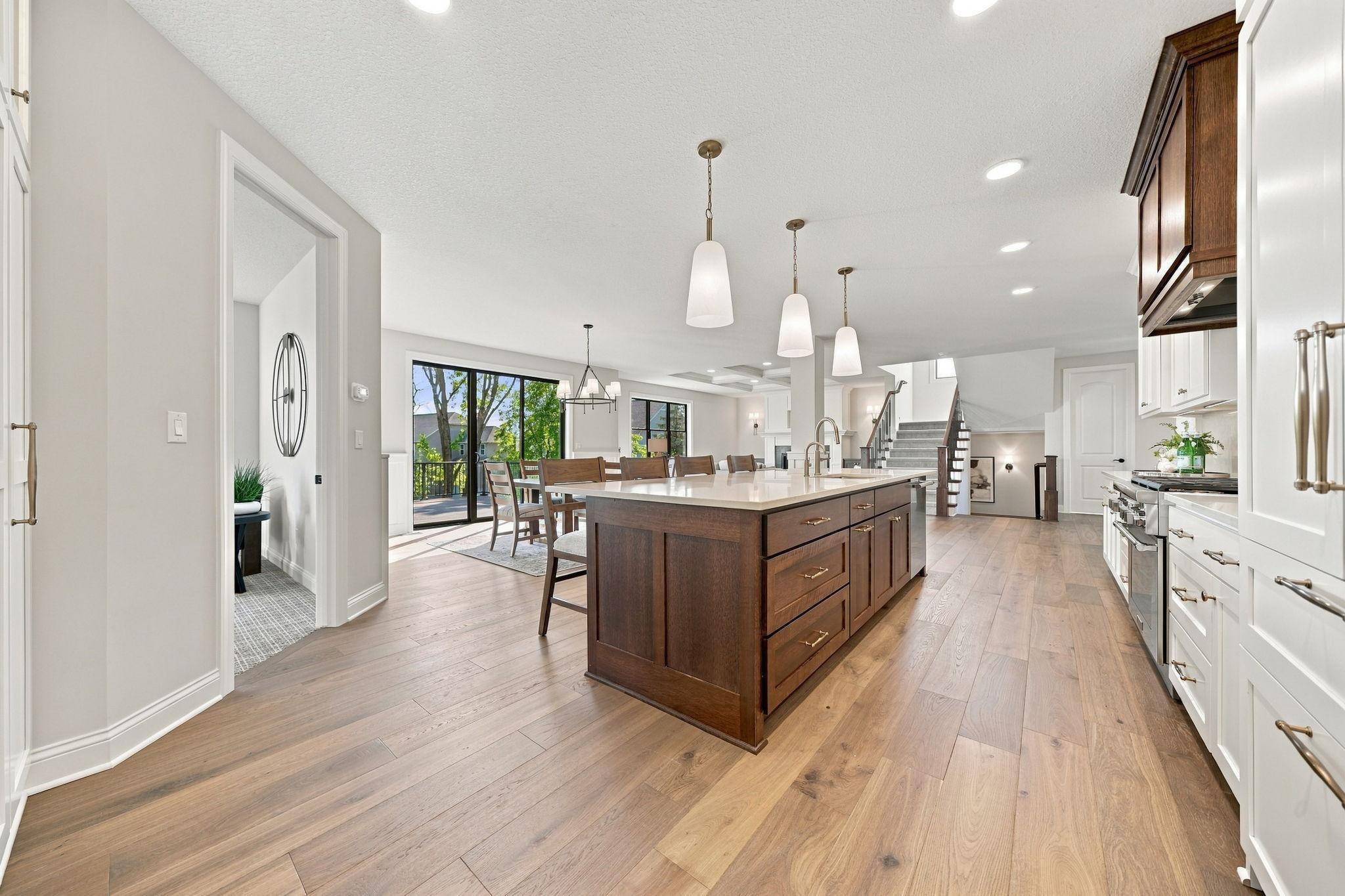 18742 Jarosite CT, Lakeville, MN 55044