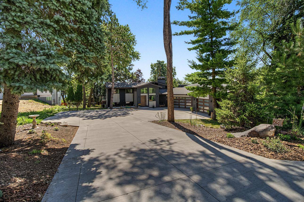 2968 W Owasso BLVD, Roseville, MN 55113