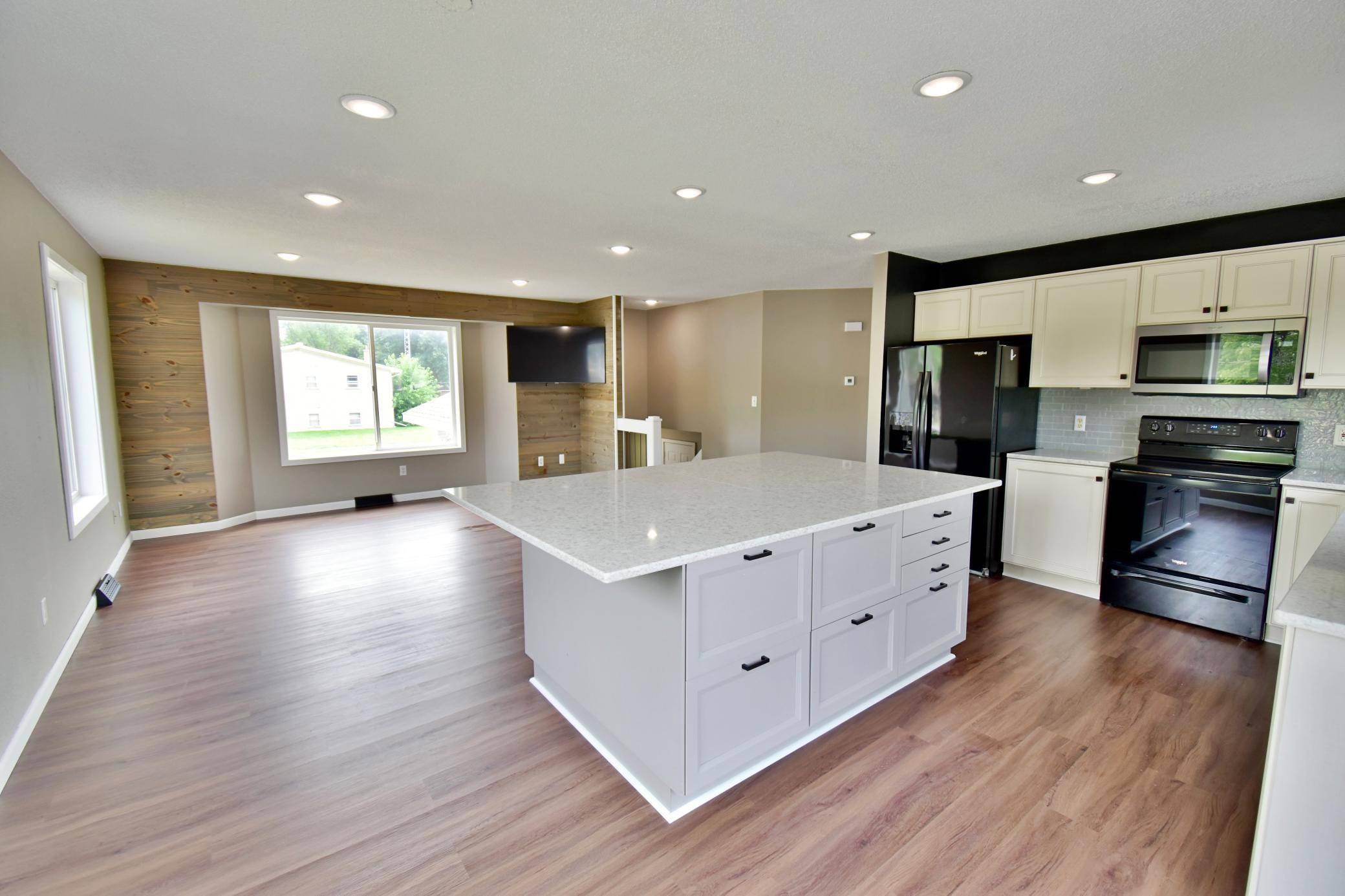 1003 2nd ST S, Cold Spring, MN 56320