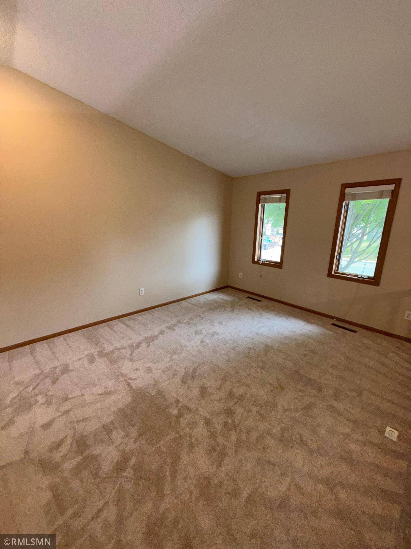 3888 Gibraltar TRL, Eagan, MN 55123
