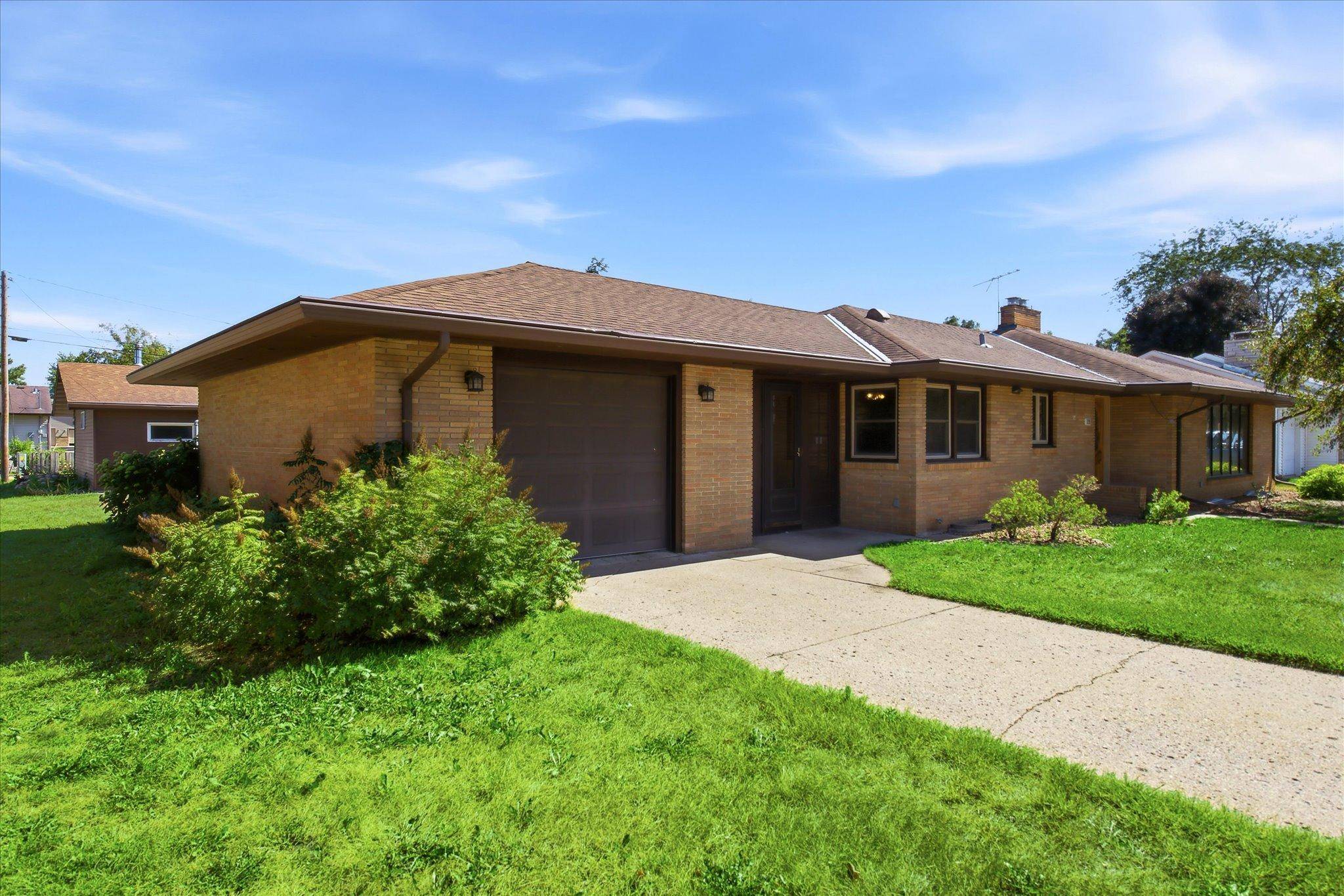 119 S Walnut ST, Belle Plaine, MN 56011