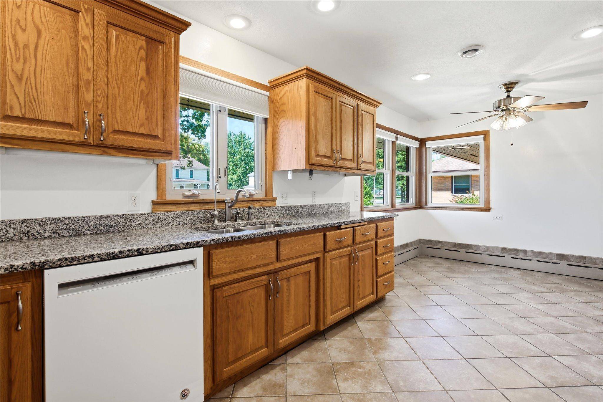 119 S Walnut ST, Belle Plaine, MN 56011