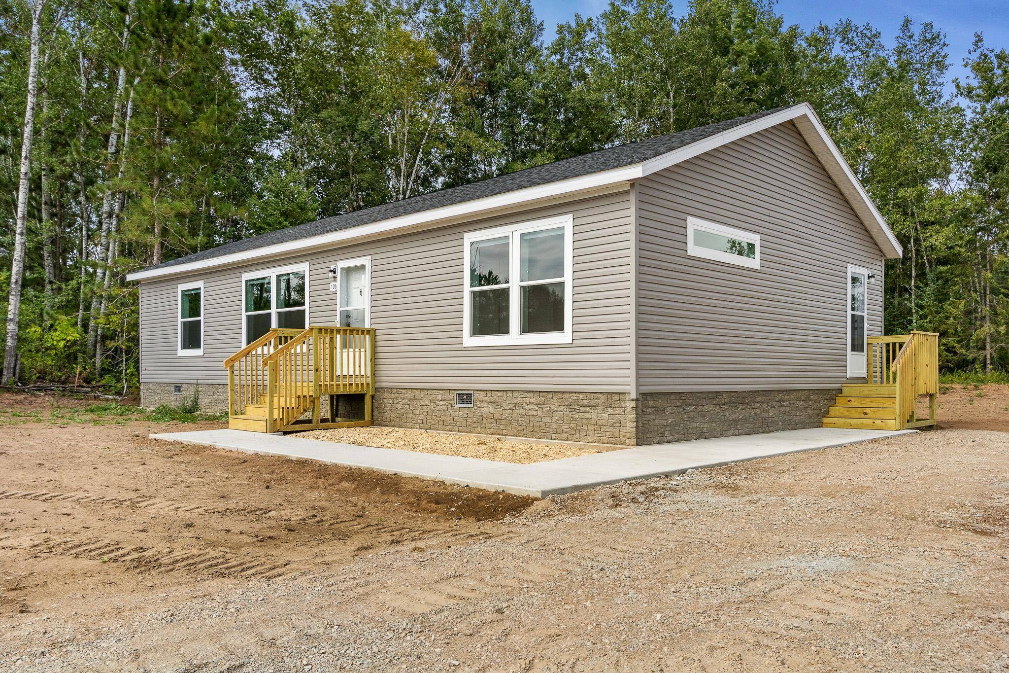 106 Eagle DR, Sandstone, MN 55072