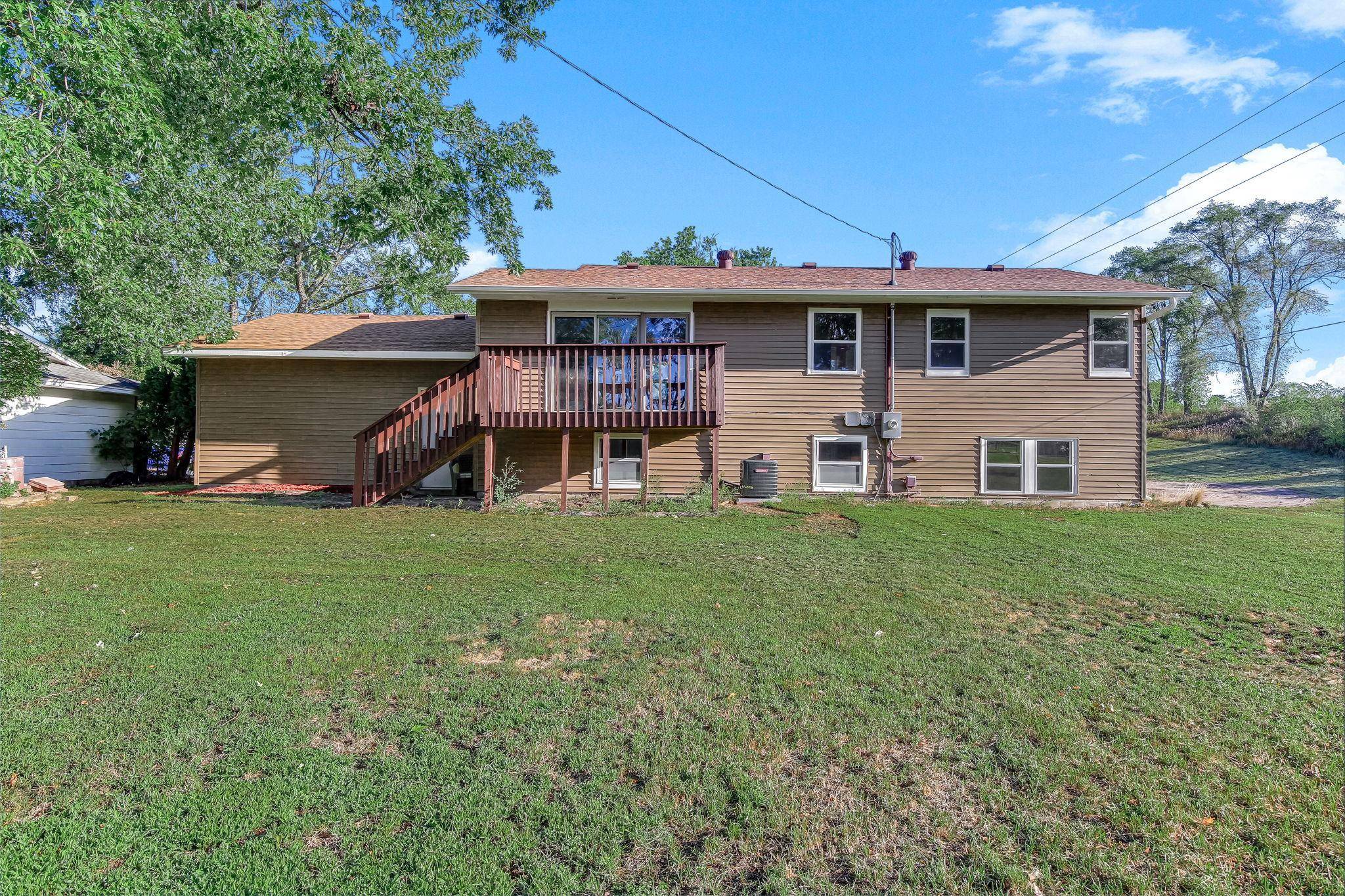 2348 106th AVE NW, Coon Rapids, MN 55433